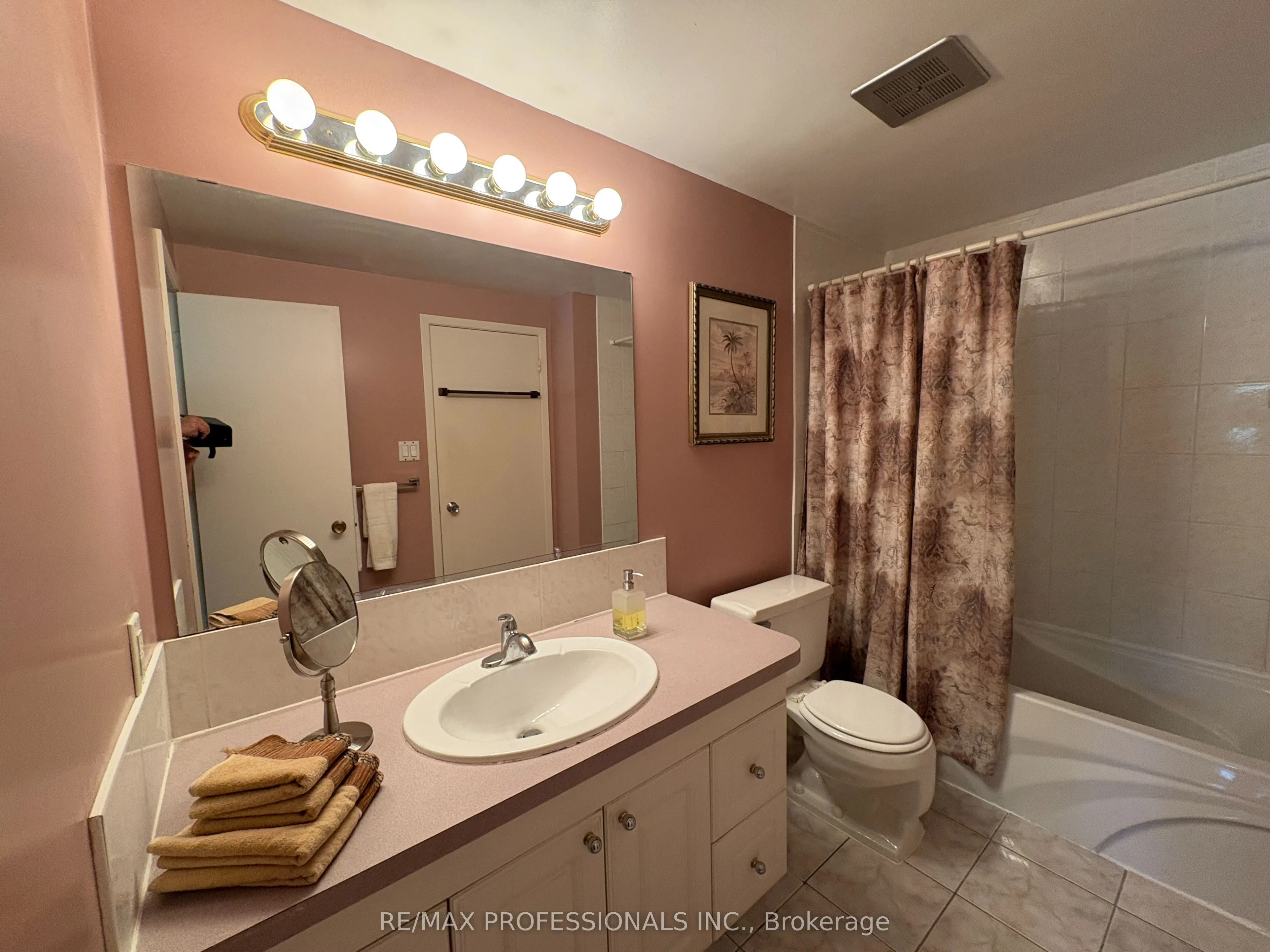 3345 Silverado Drive ##2