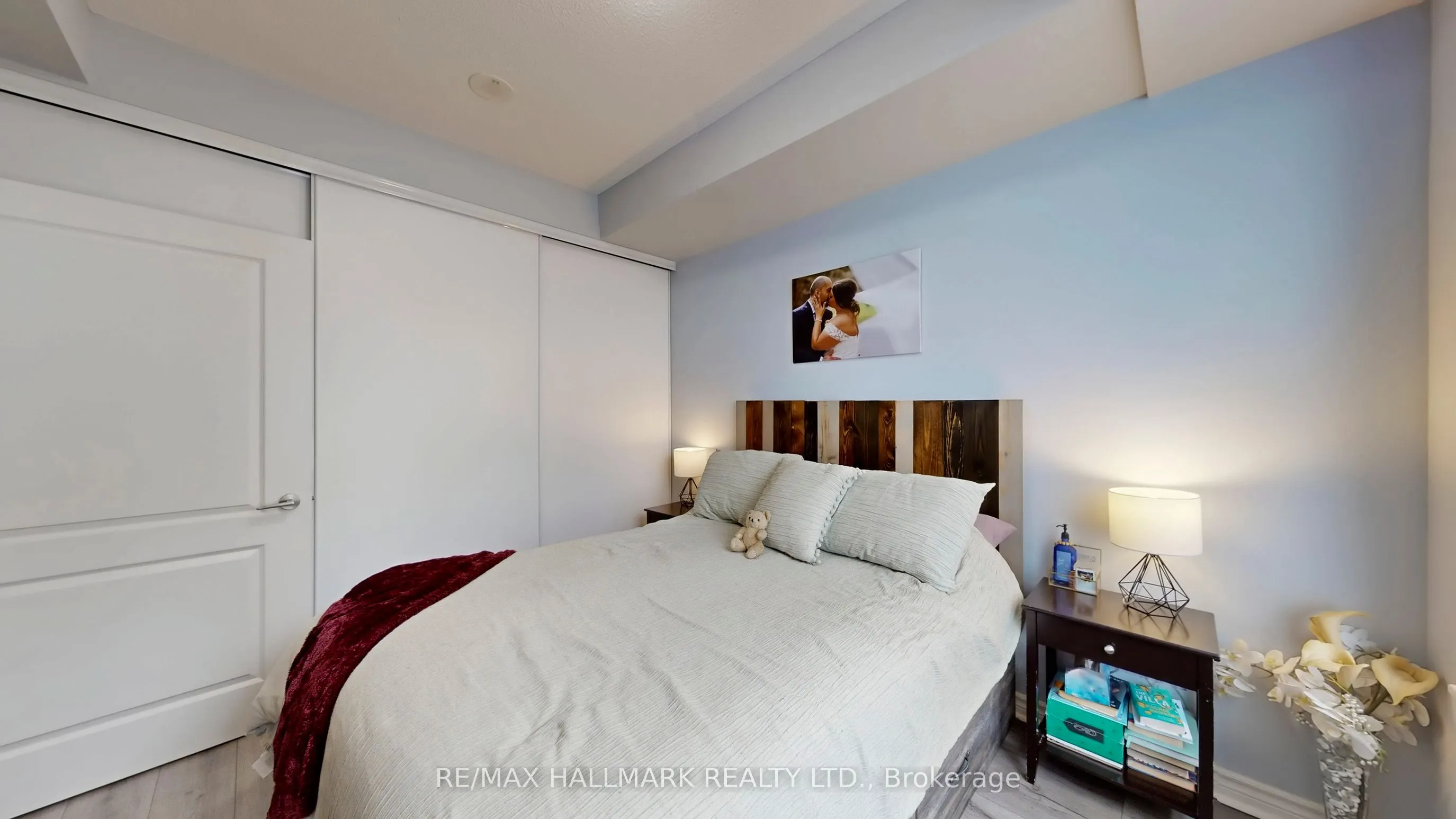 349 Rathburn Road W #910