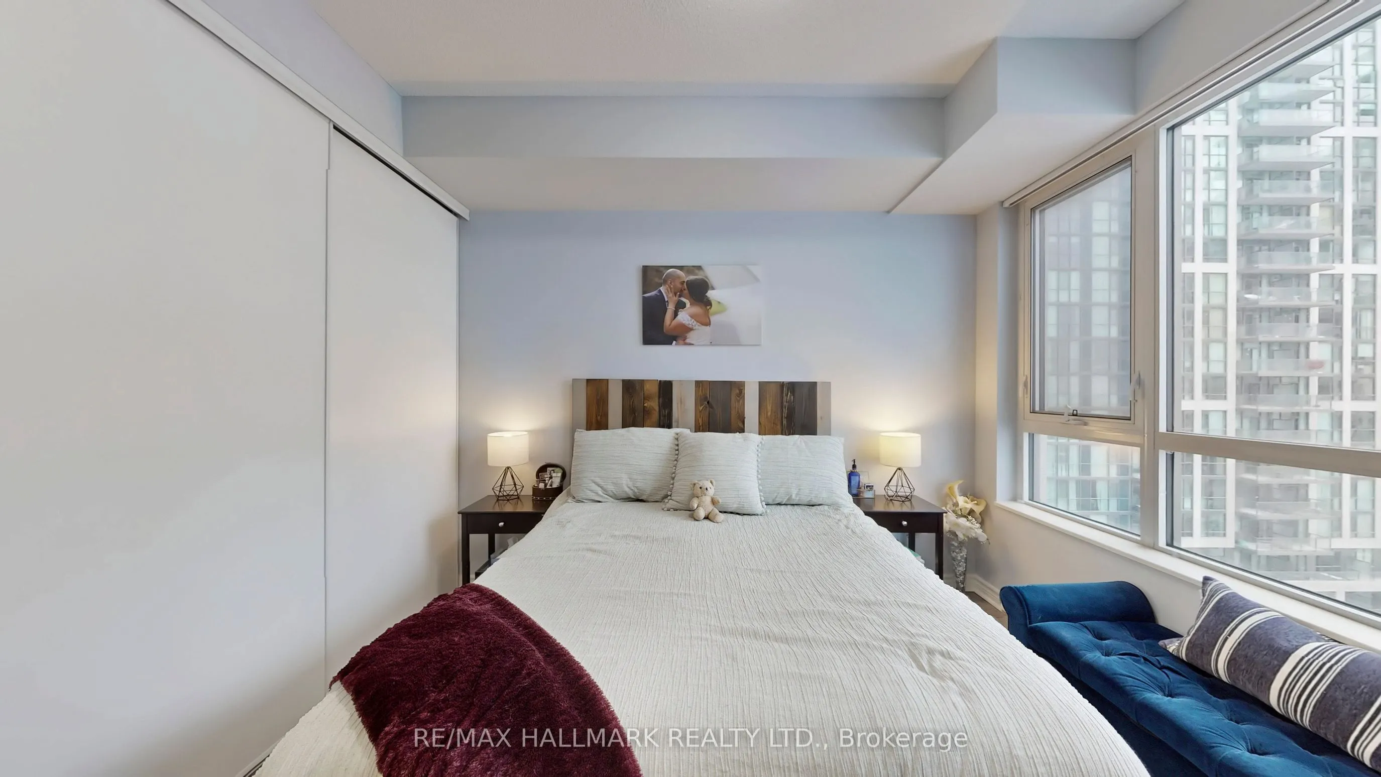 349 Rathburn Road W #910