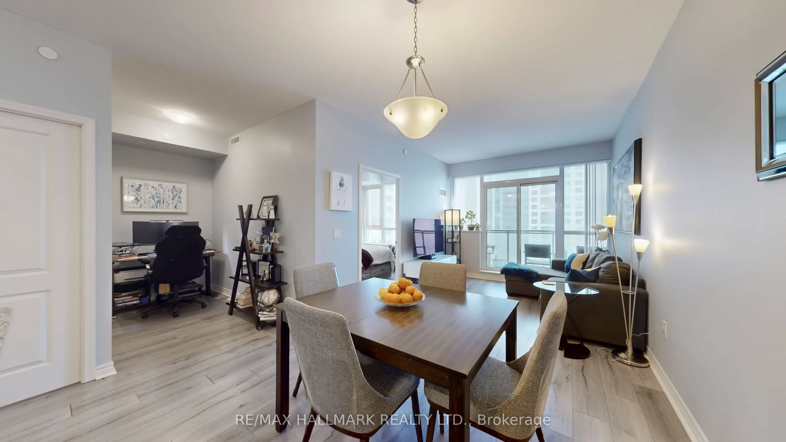 349 Rathburn Road W #910