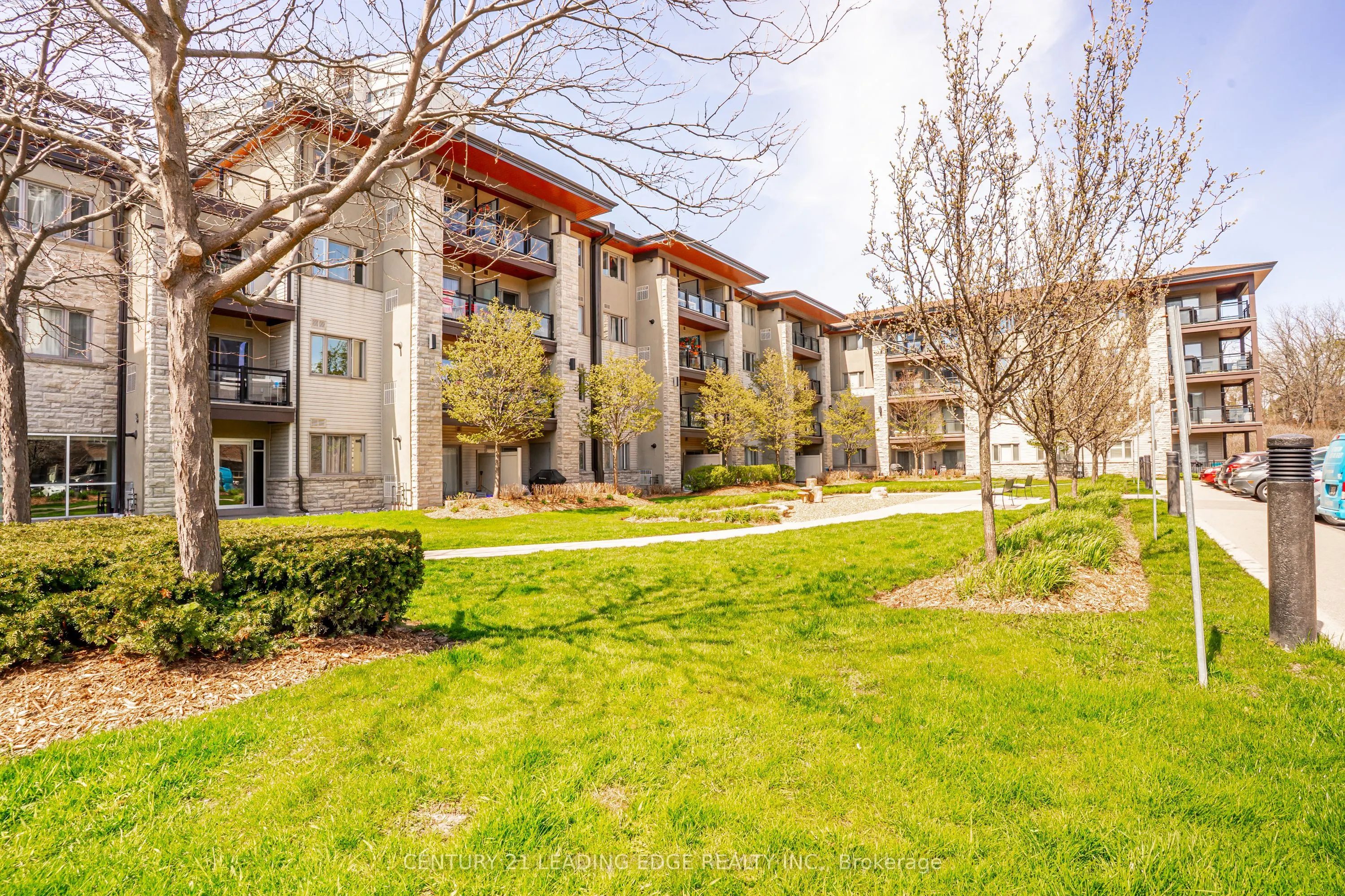 570 Lolita Gardens #421