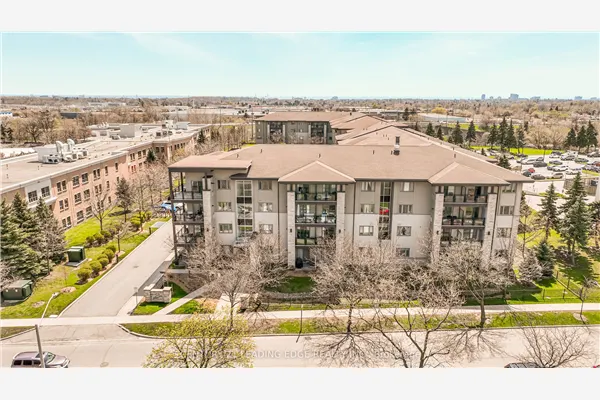 570 Lolita Gardens