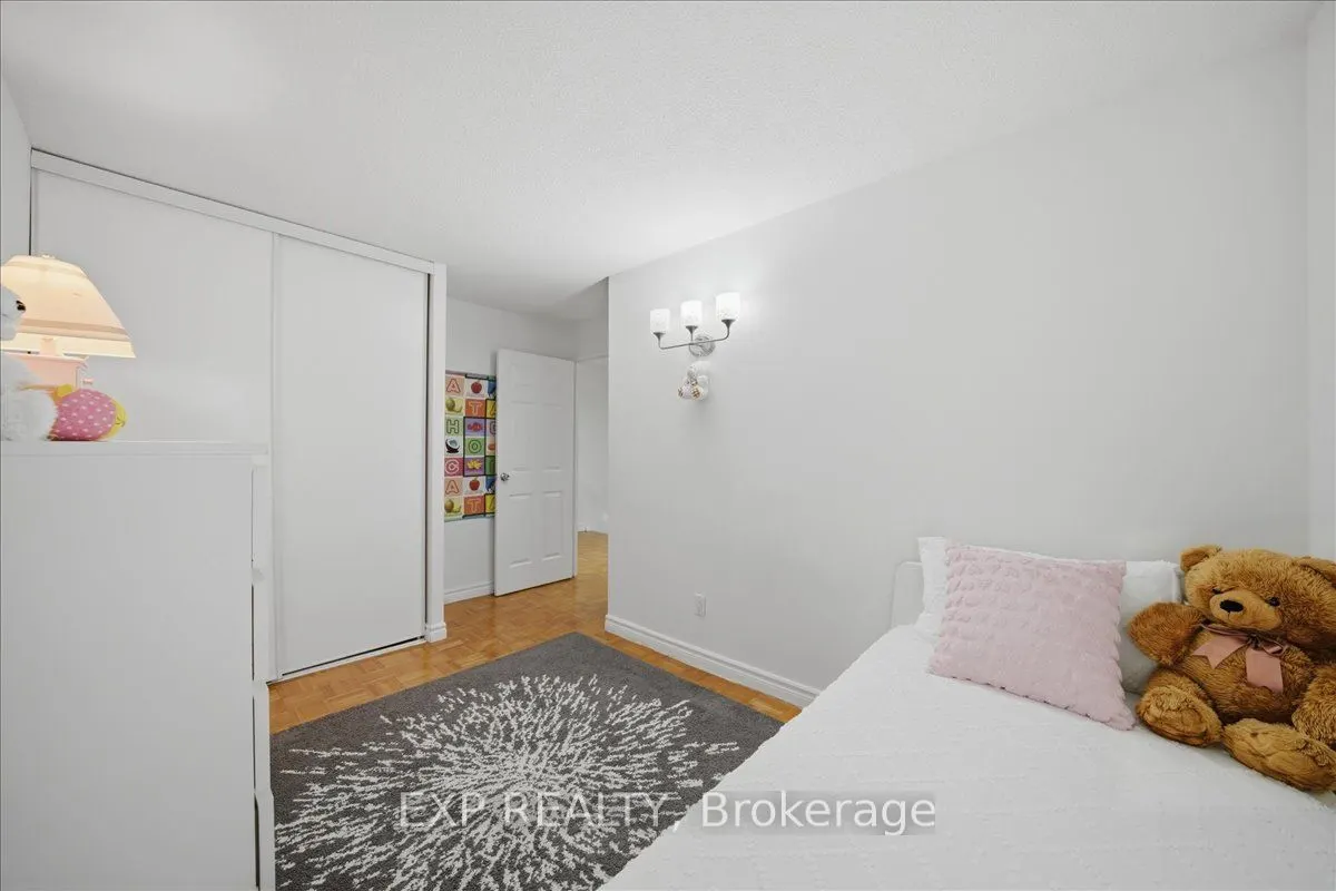 1055 Dundas Street E #167