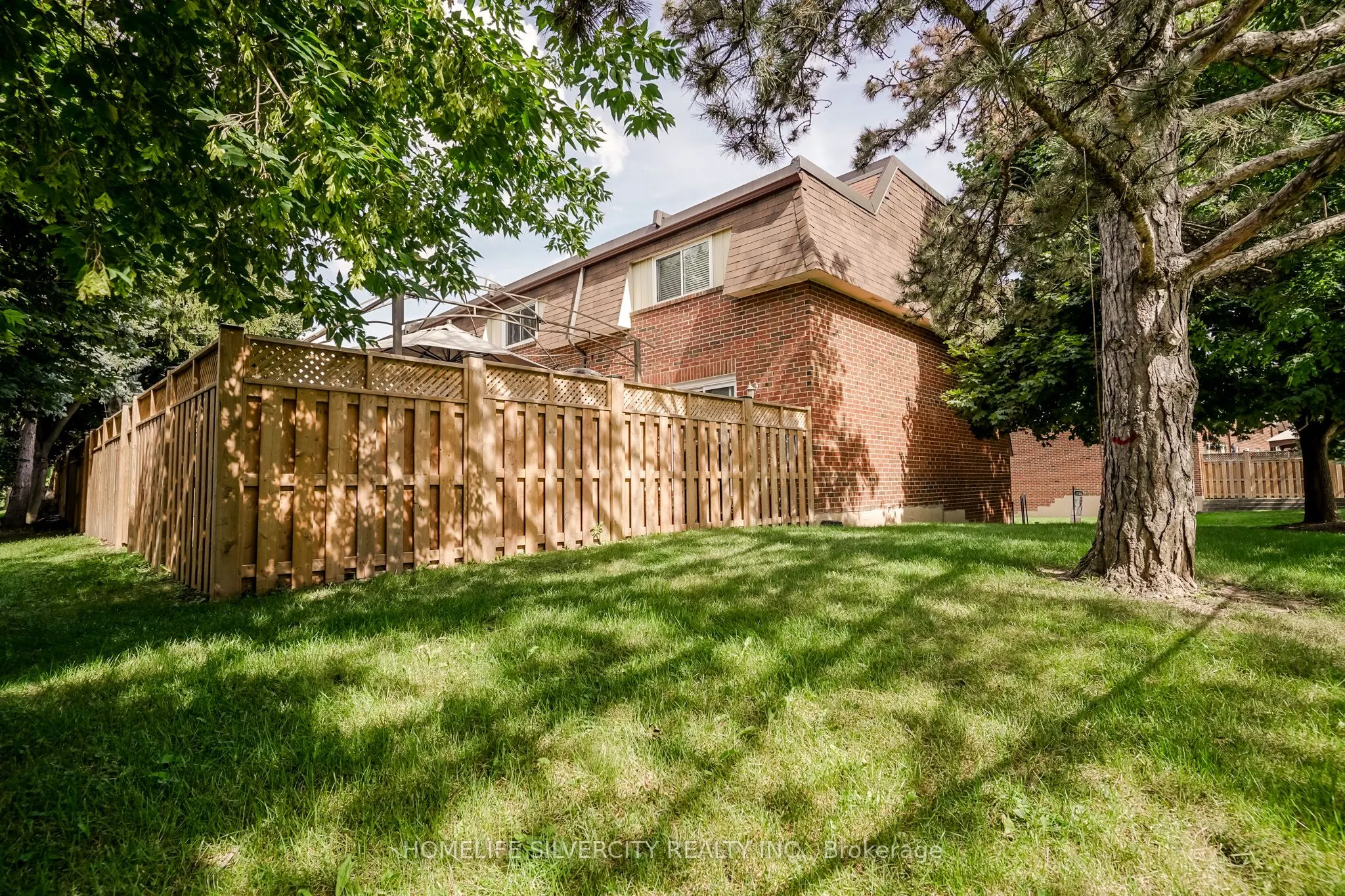 235 Bronte Street S #57