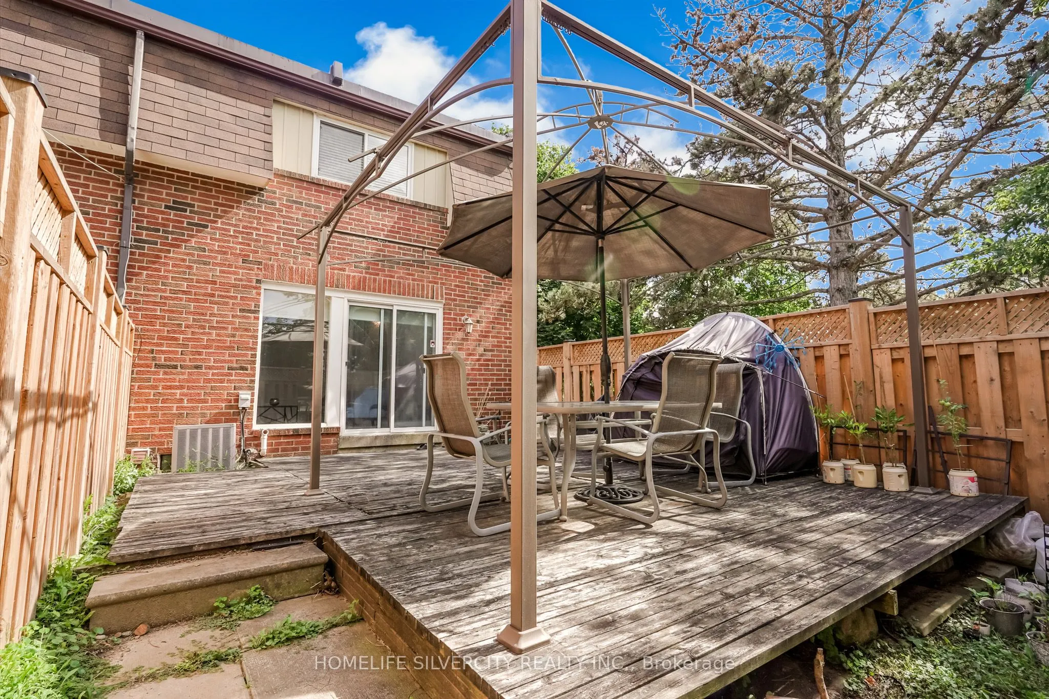 235 Bronte Street S #57