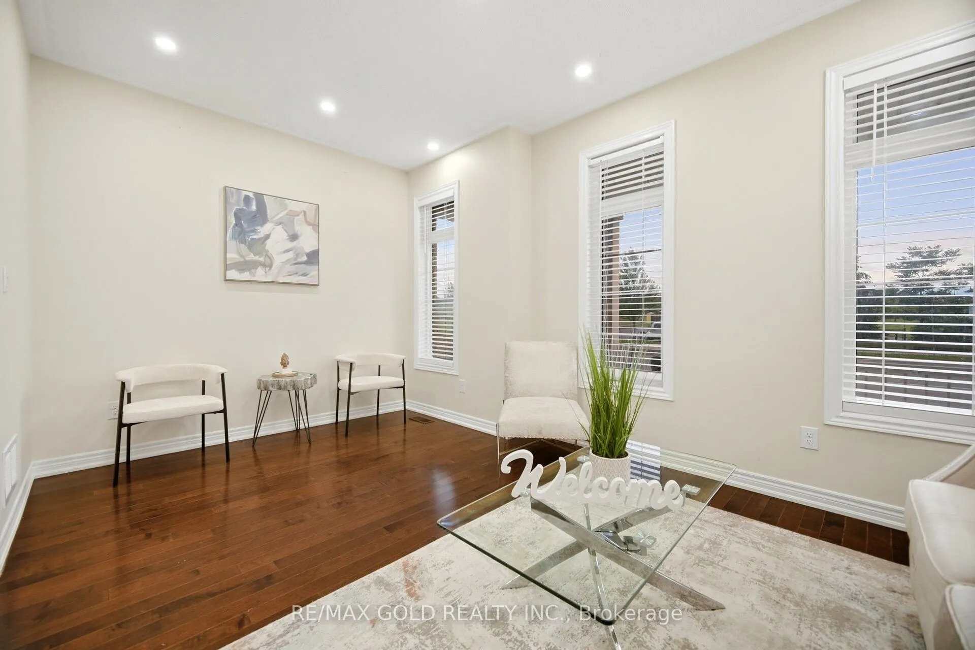49 Squire Ellis Drive