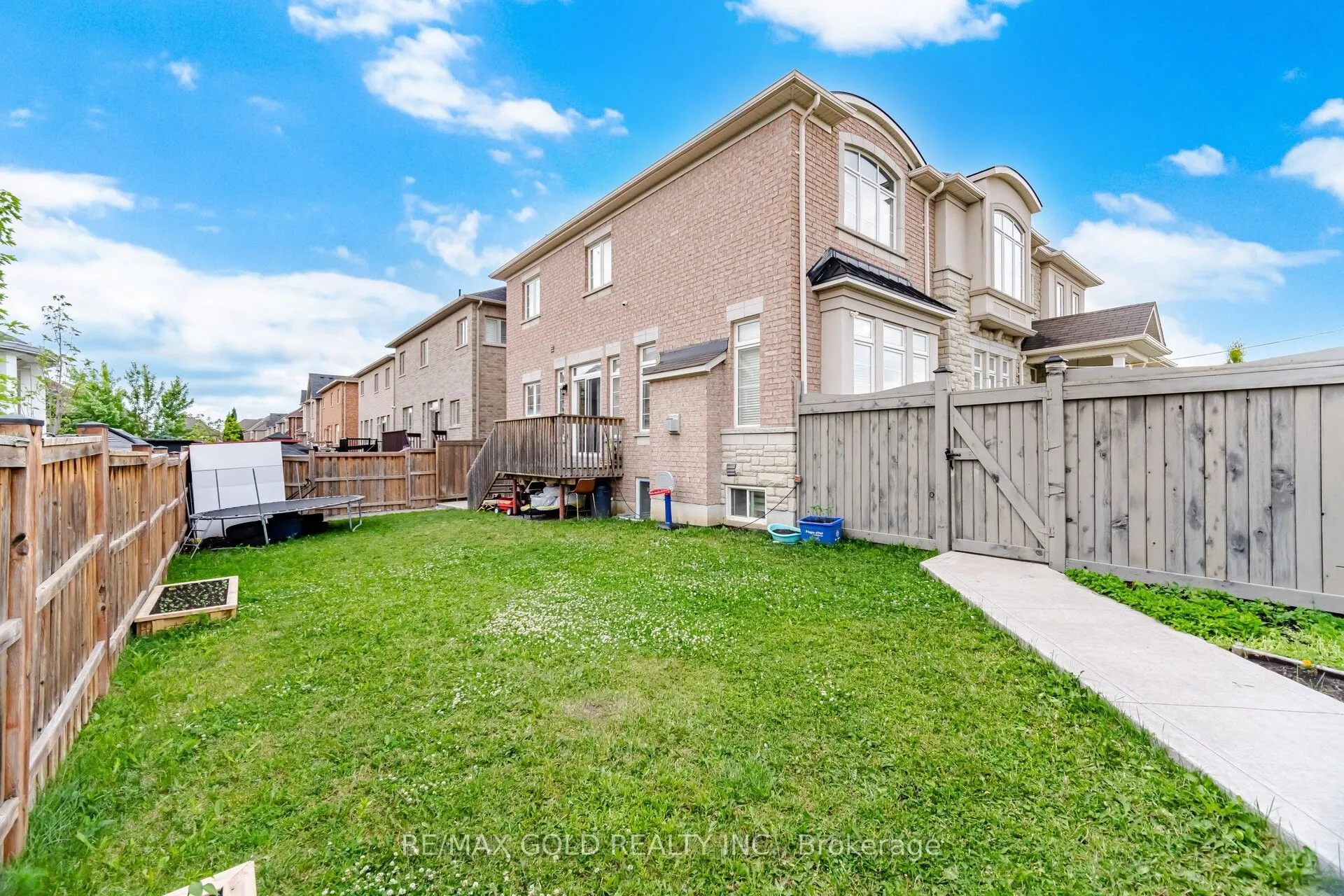 49 Squire Ellis Drive