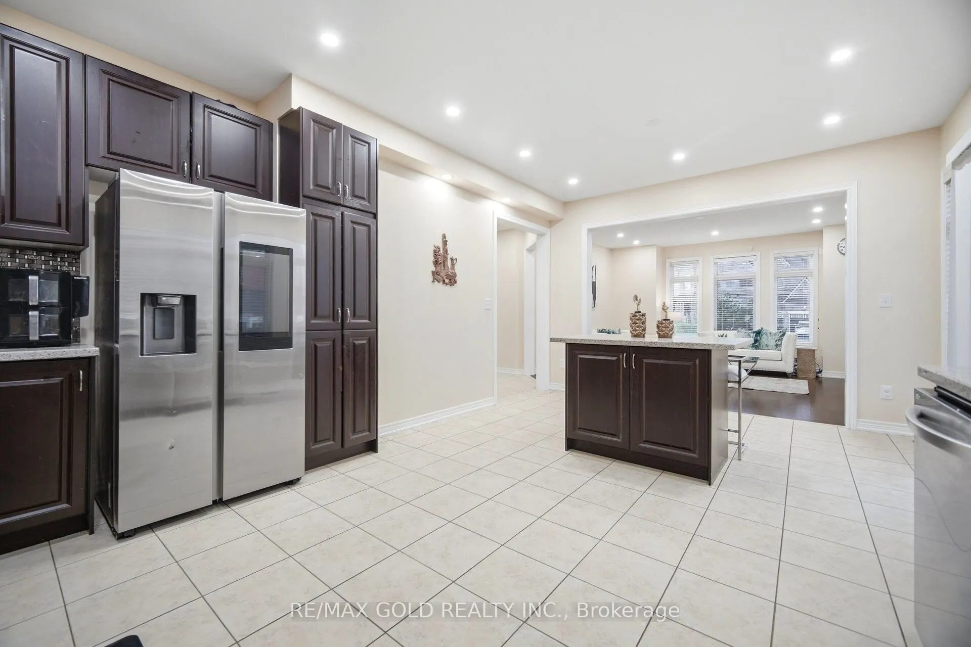 49 Squire Ellis Drive