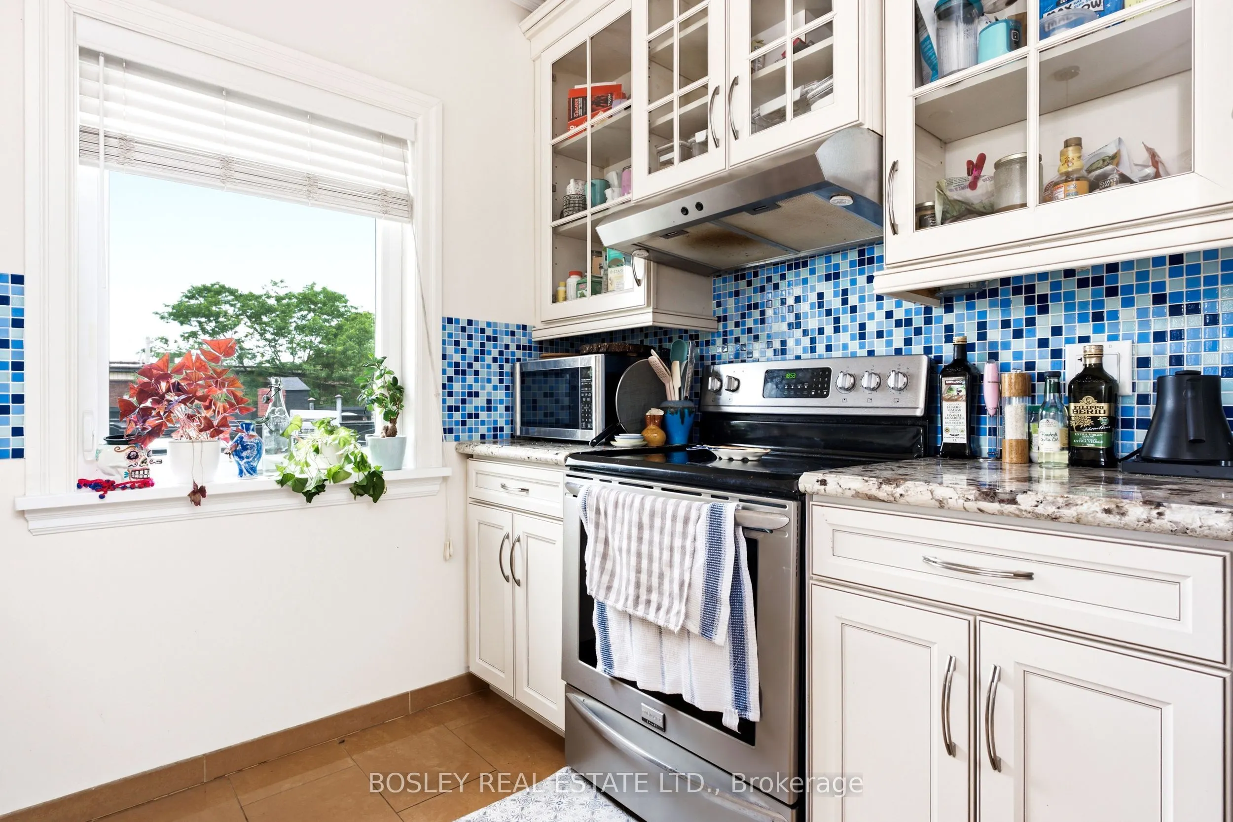 115 Roncesvalles Avenue #3