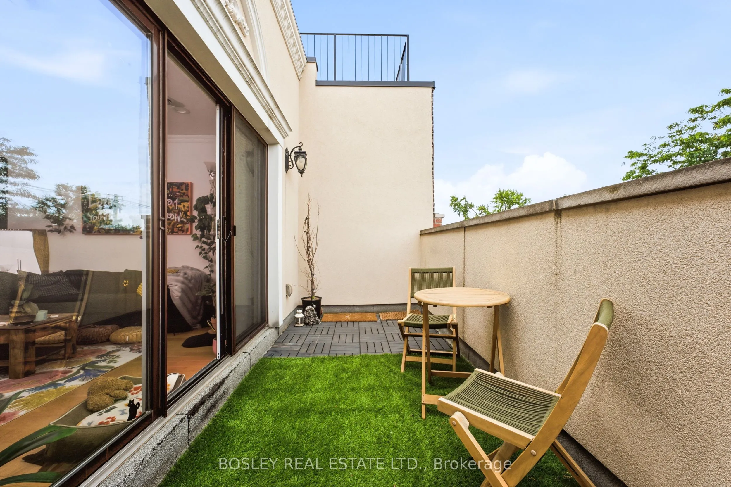 115 Roncesvalles Avenue #3