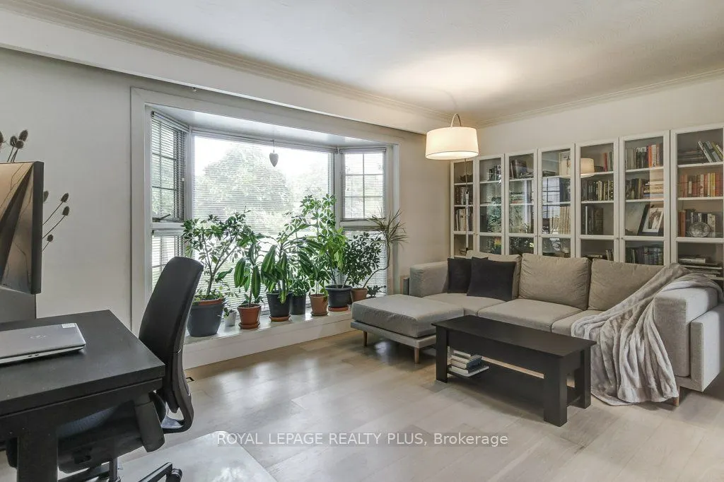 5322 Windermere Drive