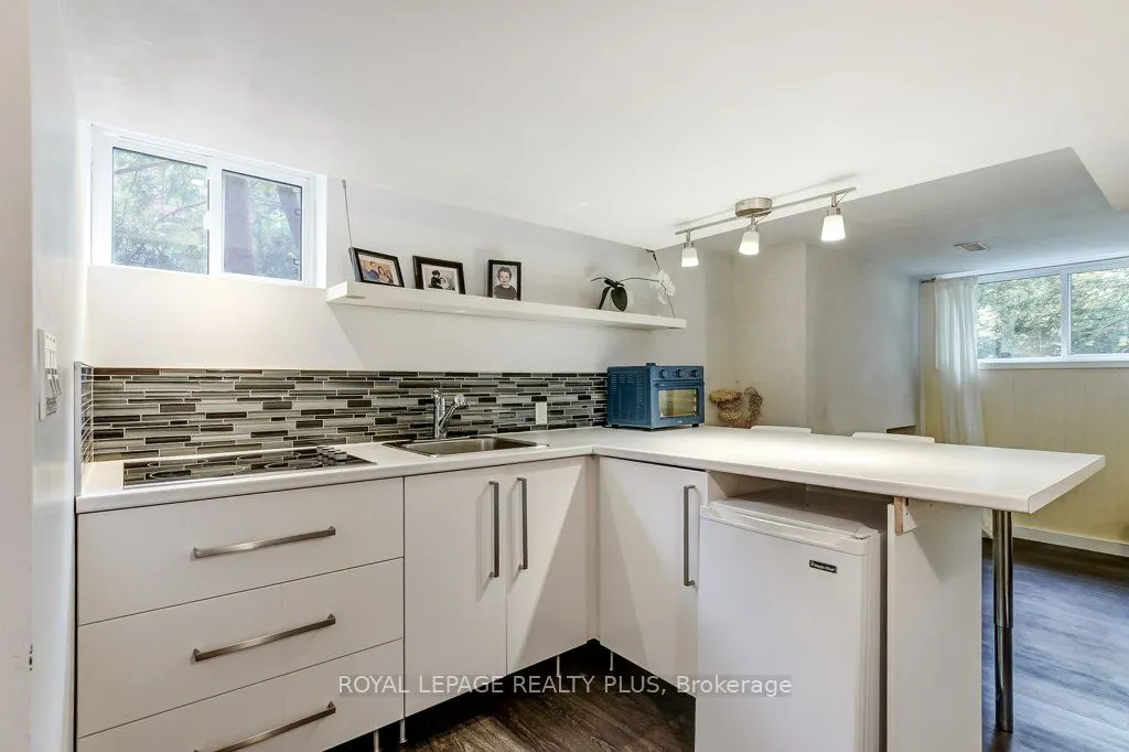 5322 Windermere Drive
