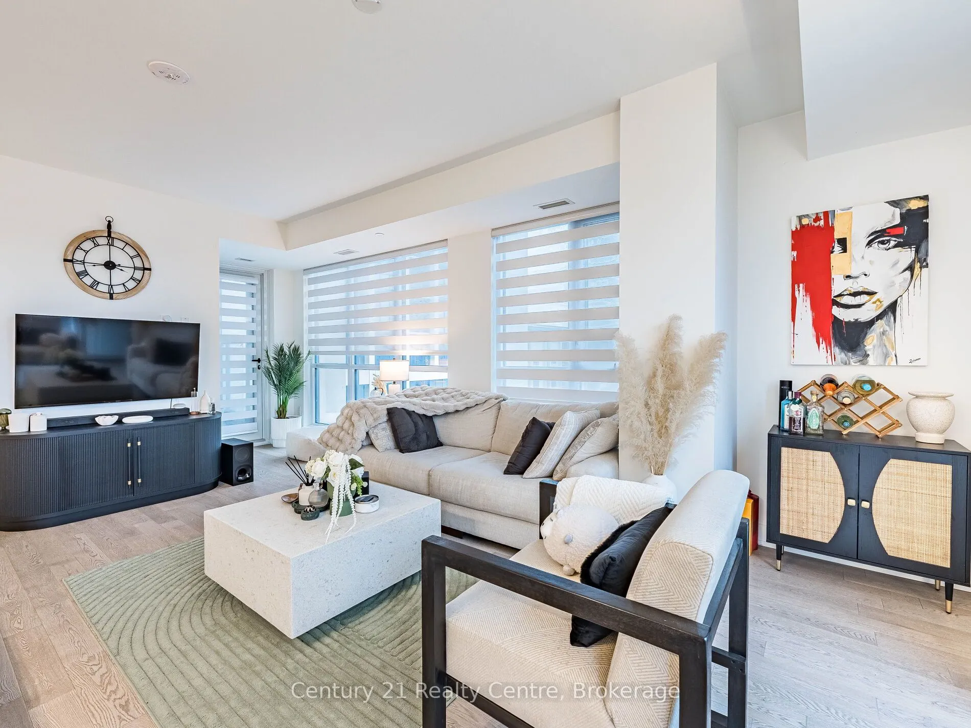 1063 Douglas McCurdy Common #303