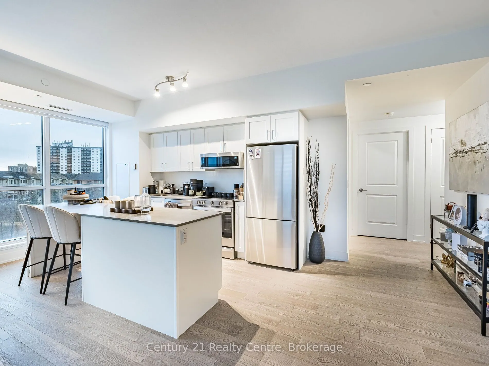 1063 Douglas McCurdy Common #303