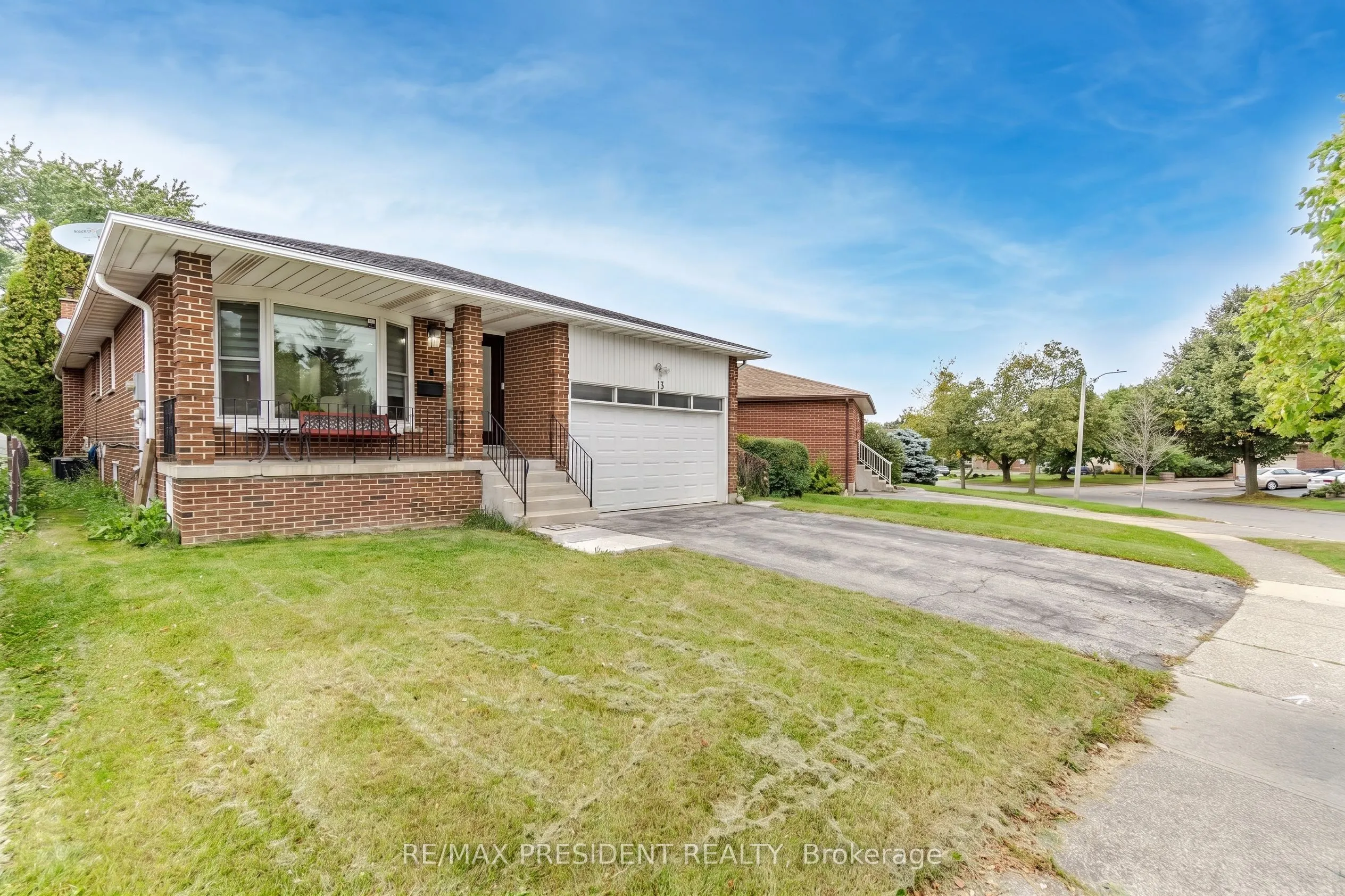 13 Tarquini Crescent