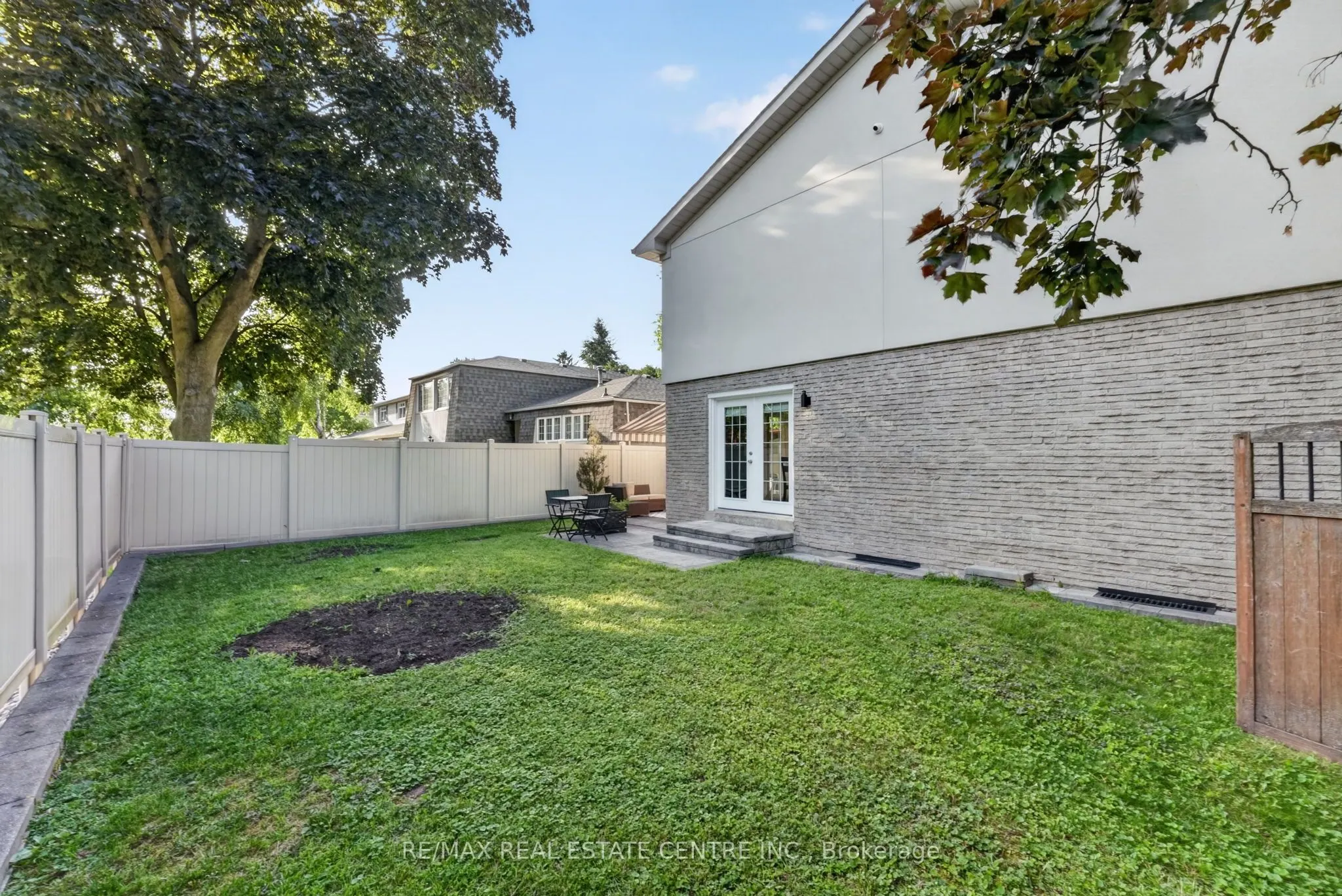 403 Isabella Avenue