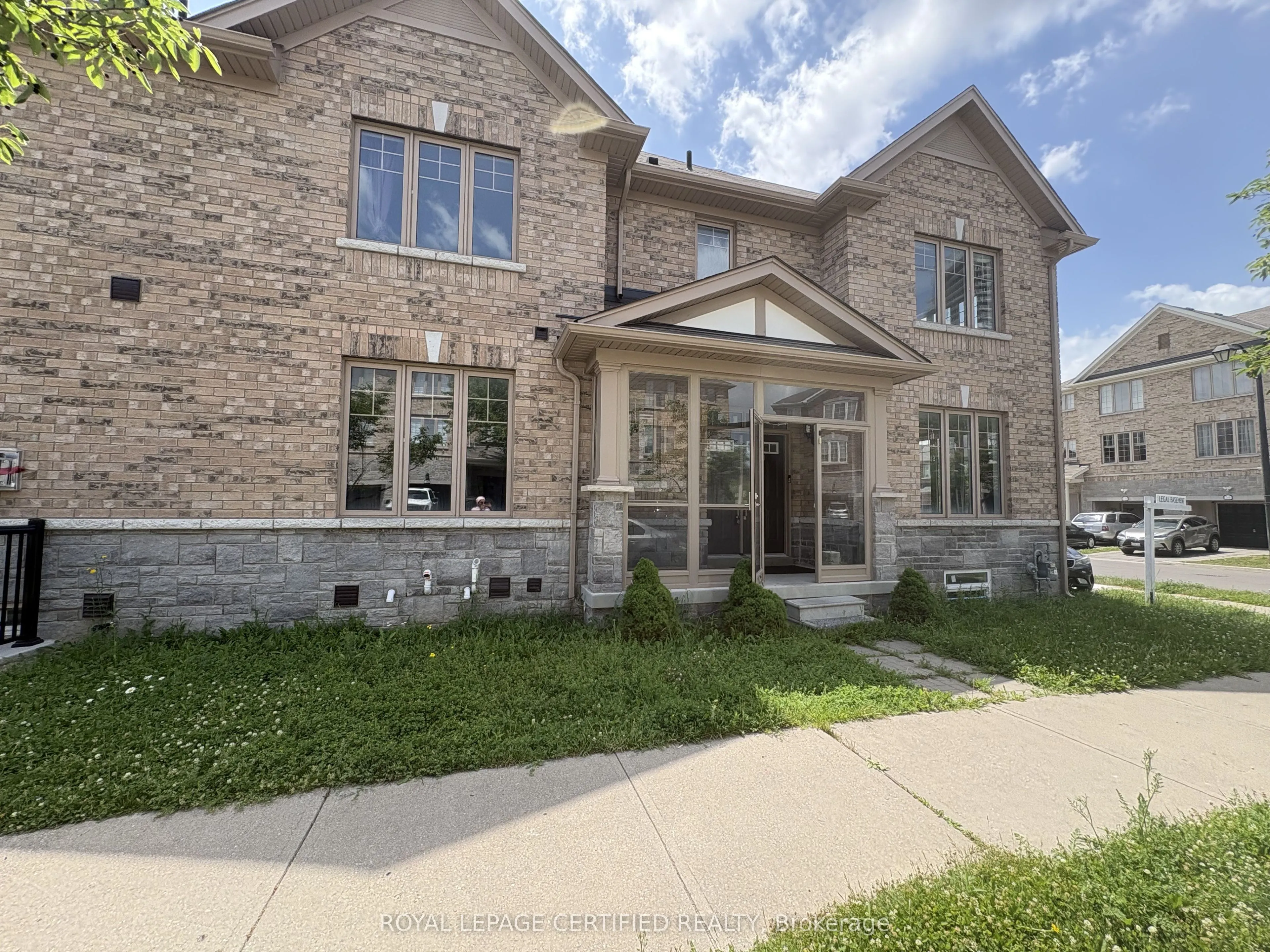 271 Andrews Trail #Upper