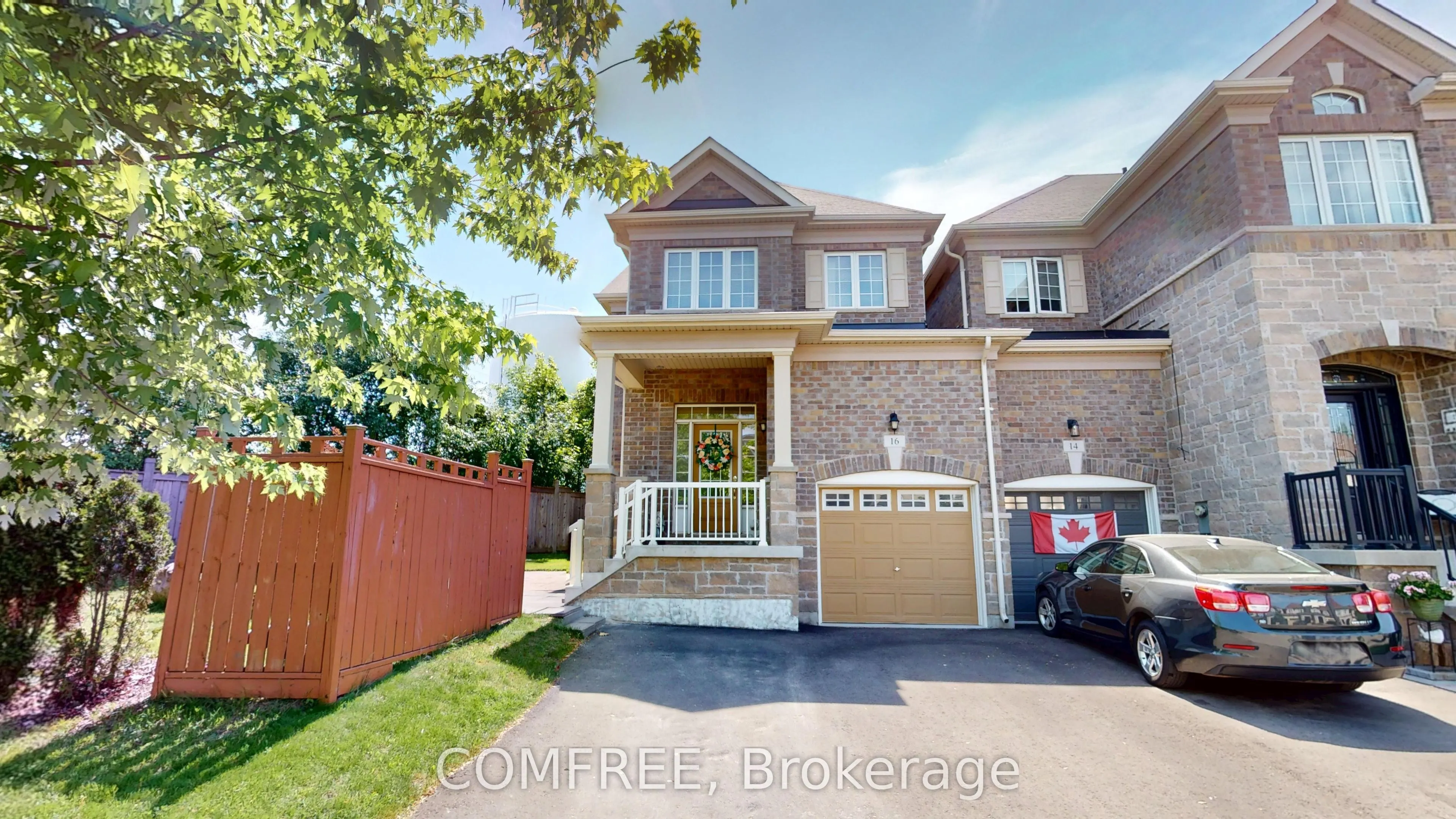 16 Ridgegate Crescent