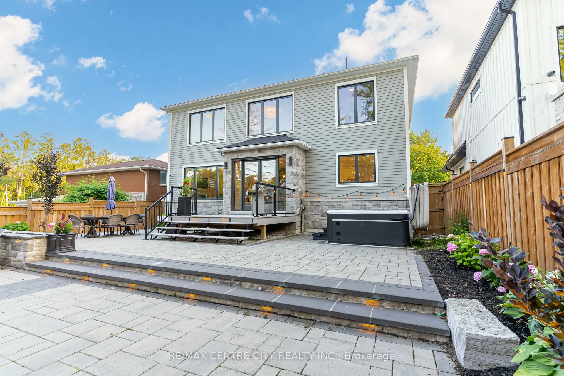 301 Martin Street