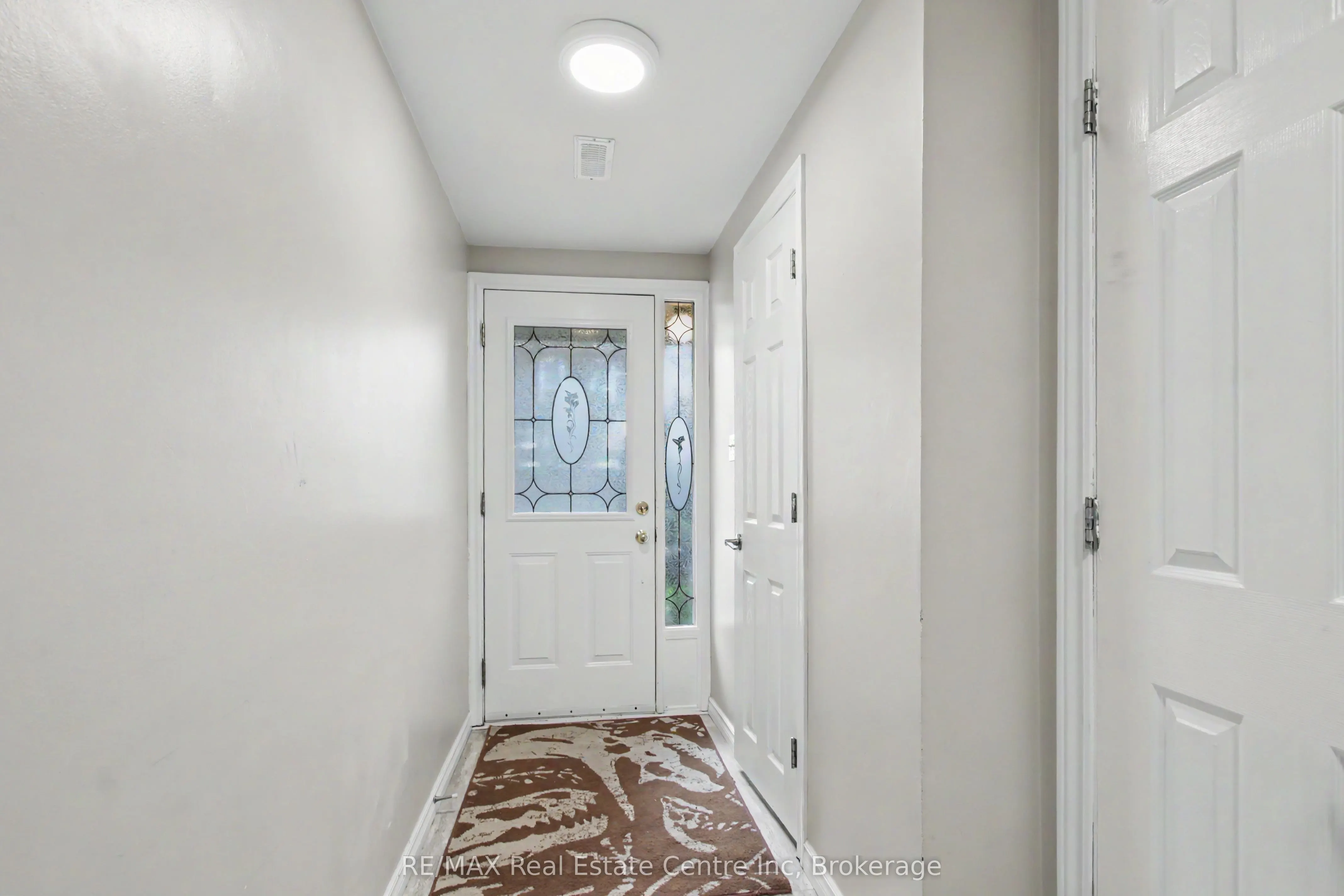 371 Bronte Street S #49