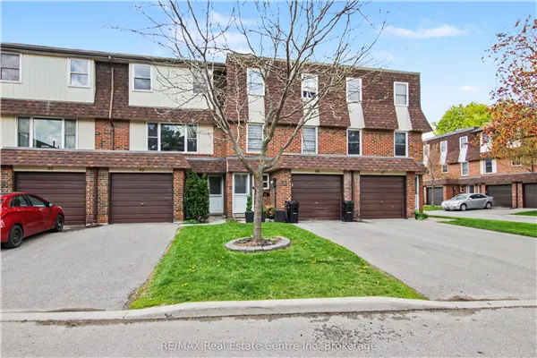 371 Bronte Street S
