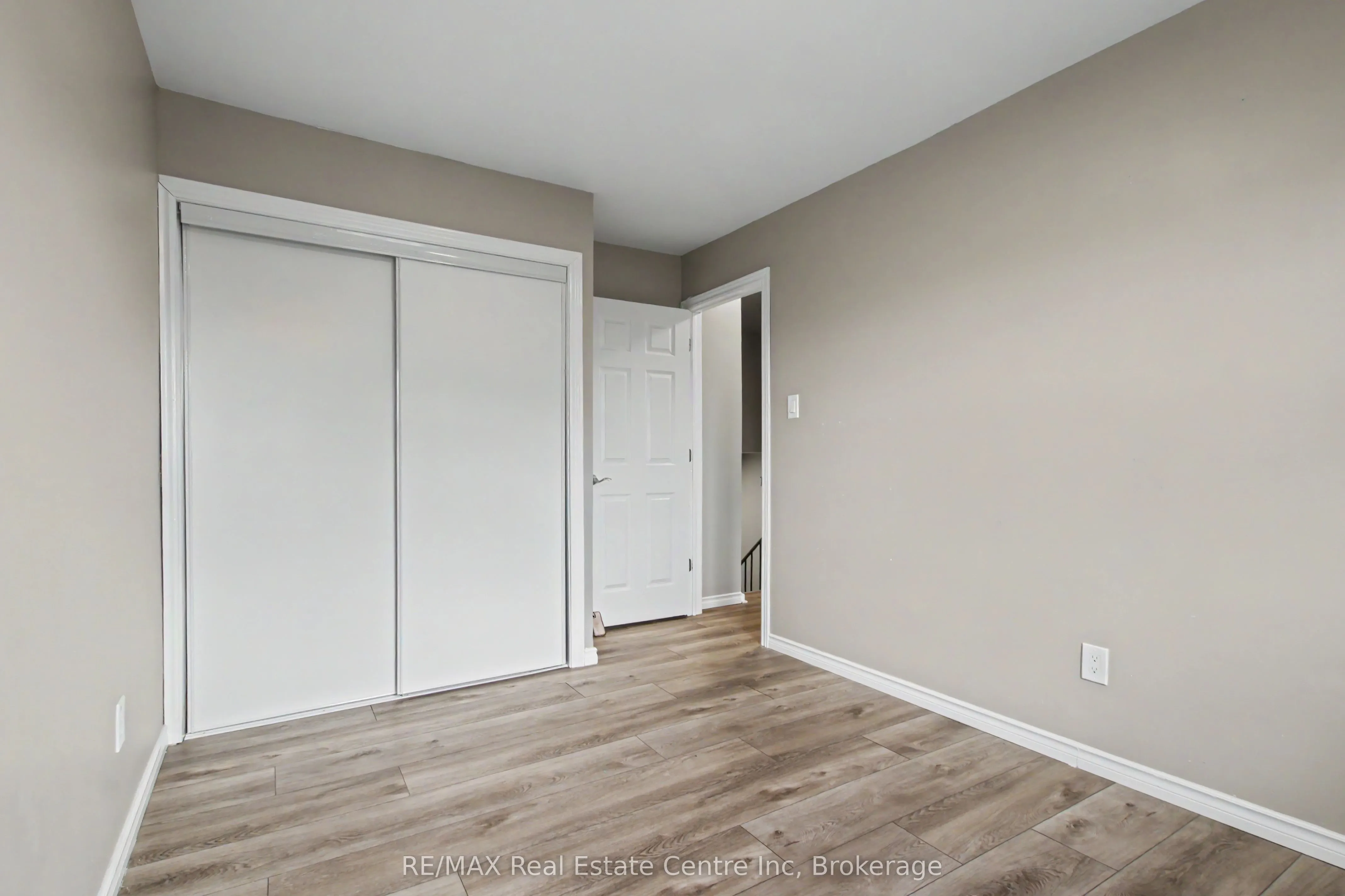 371 Bronte Street S #49
