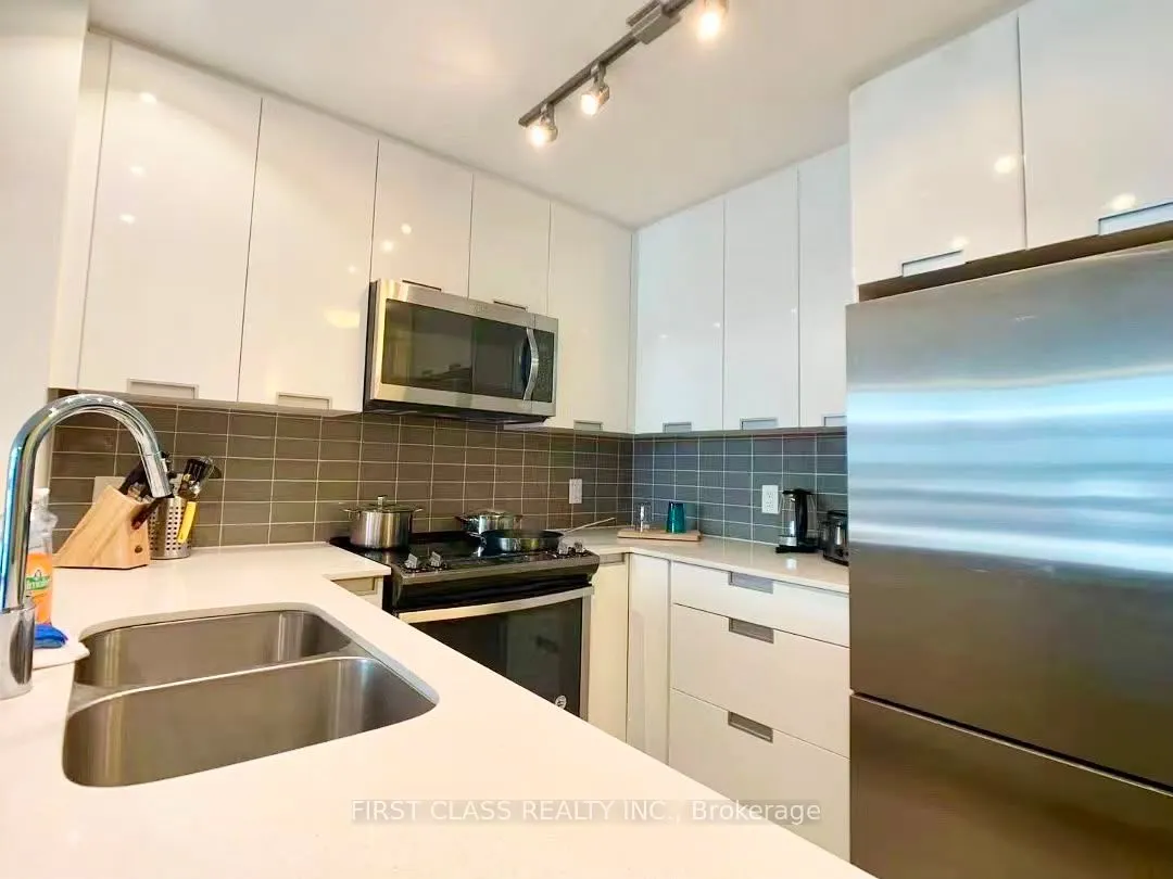 5033 Four Springs Avenue #117