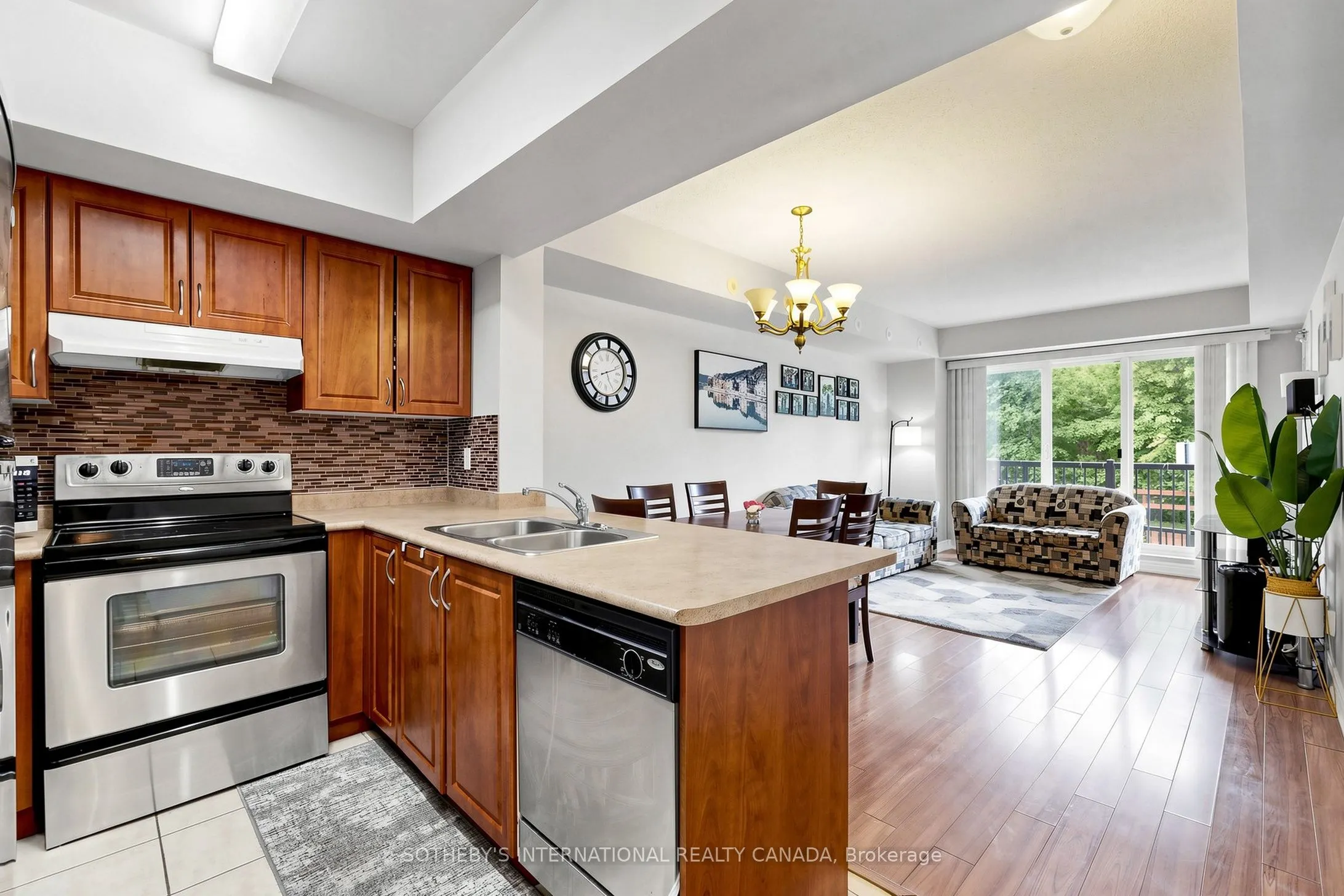 3035 Finch Avenue W #2012