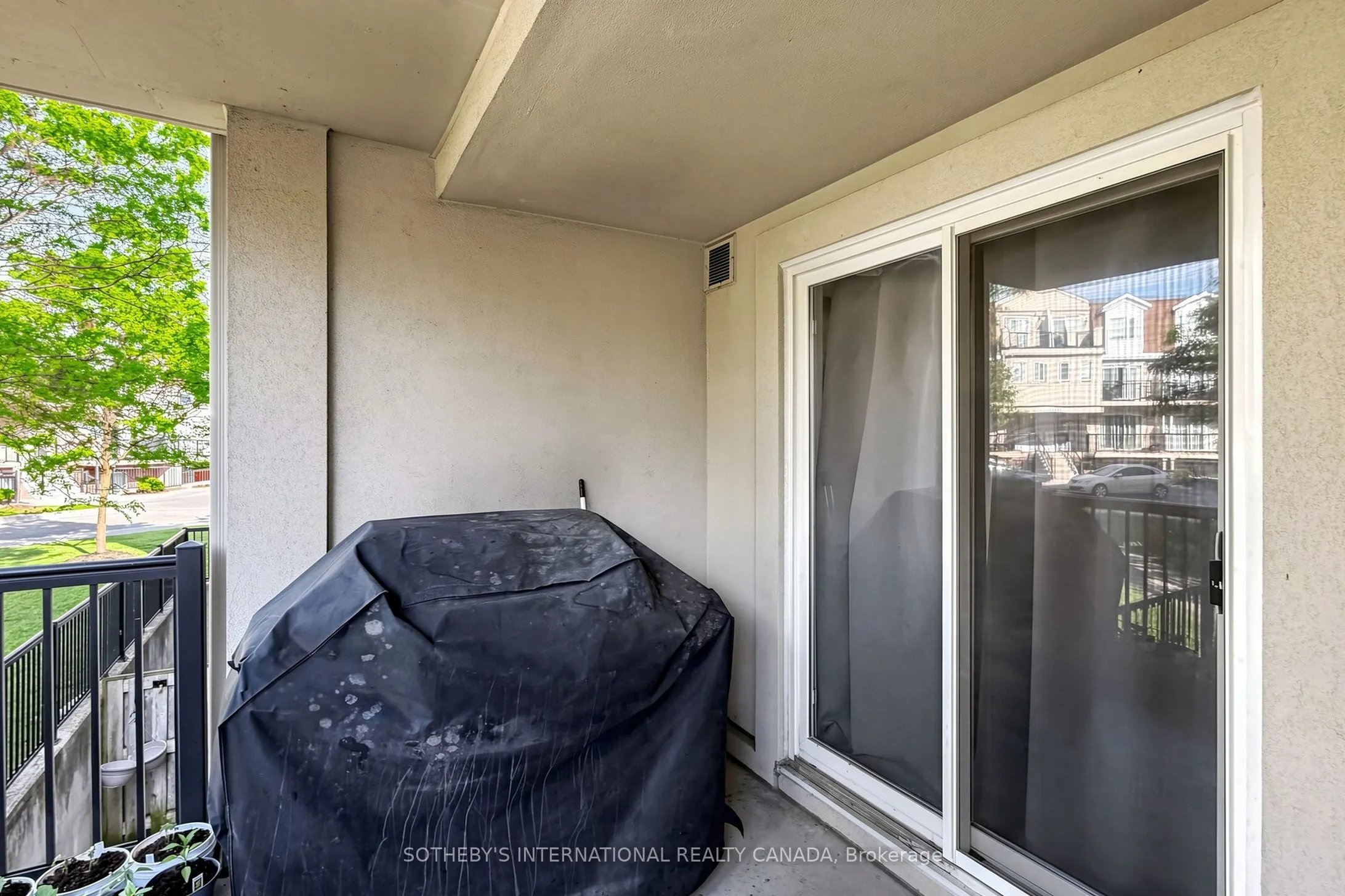 3035 Finch Avenue W #2012