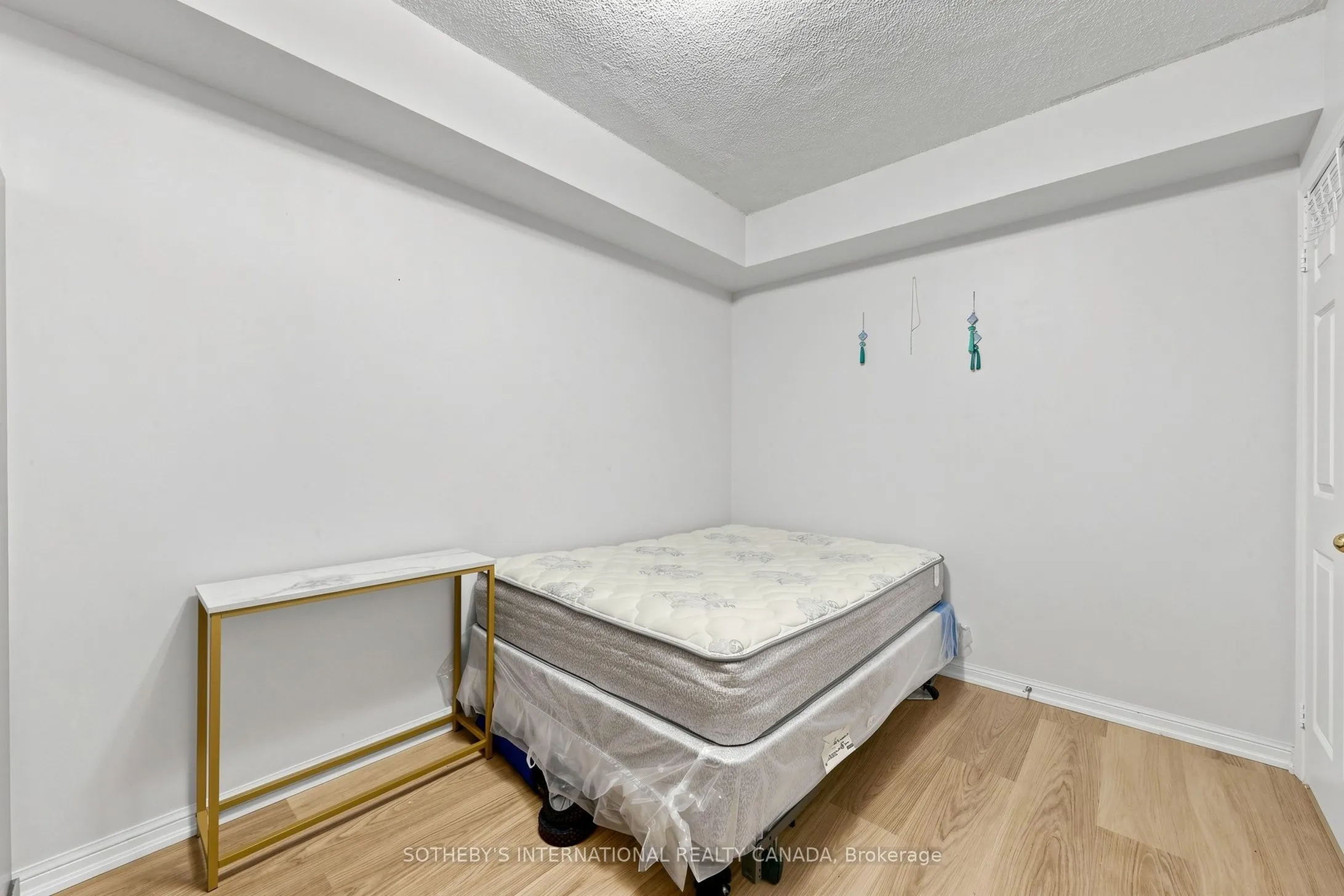 3035 Finch Avenue W #2012