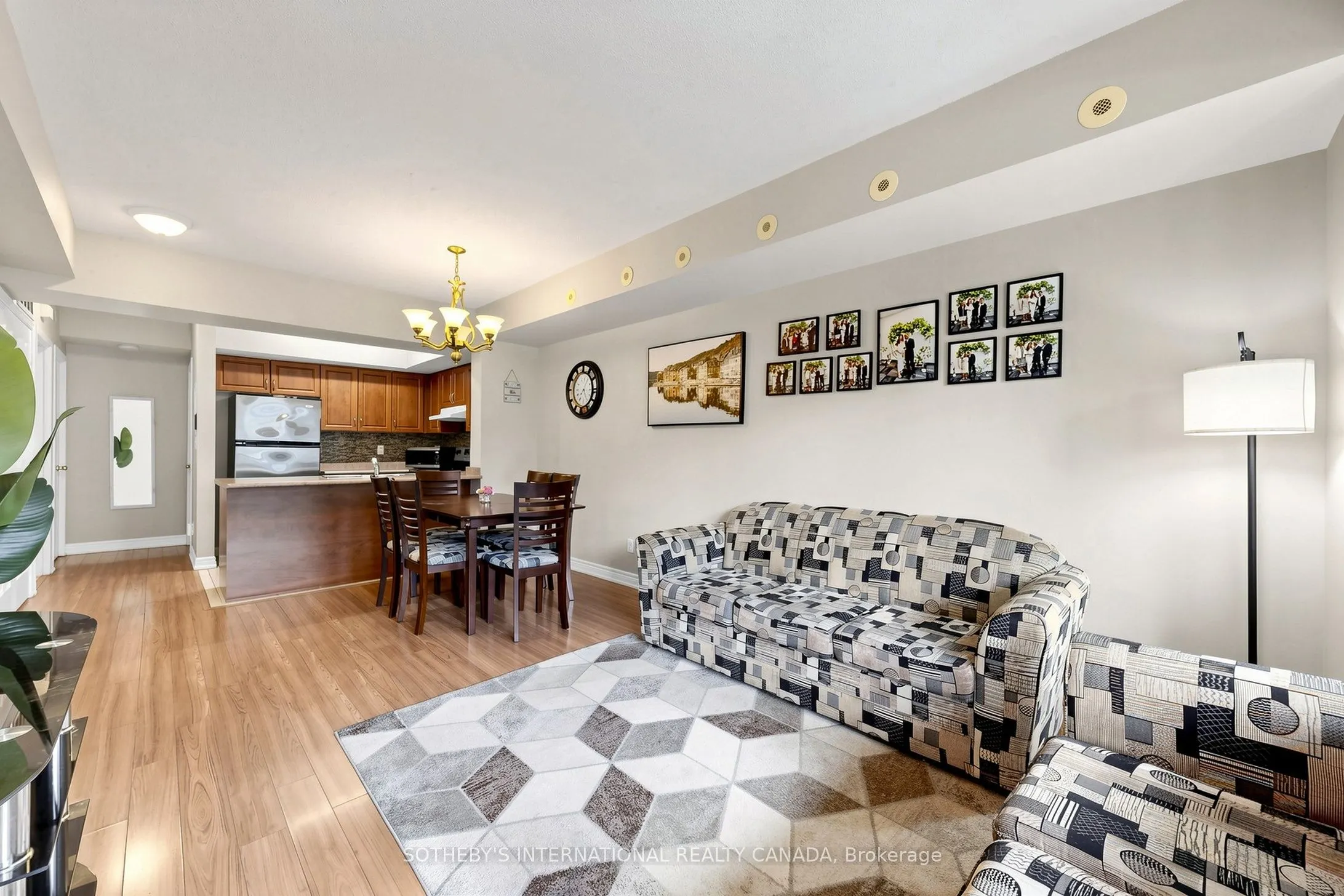 3035 Finch Avenue W #2012