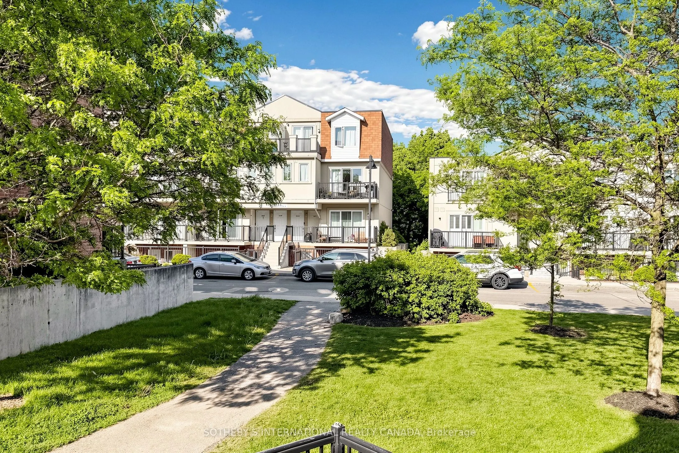 3035 Finch Avenue W #2012