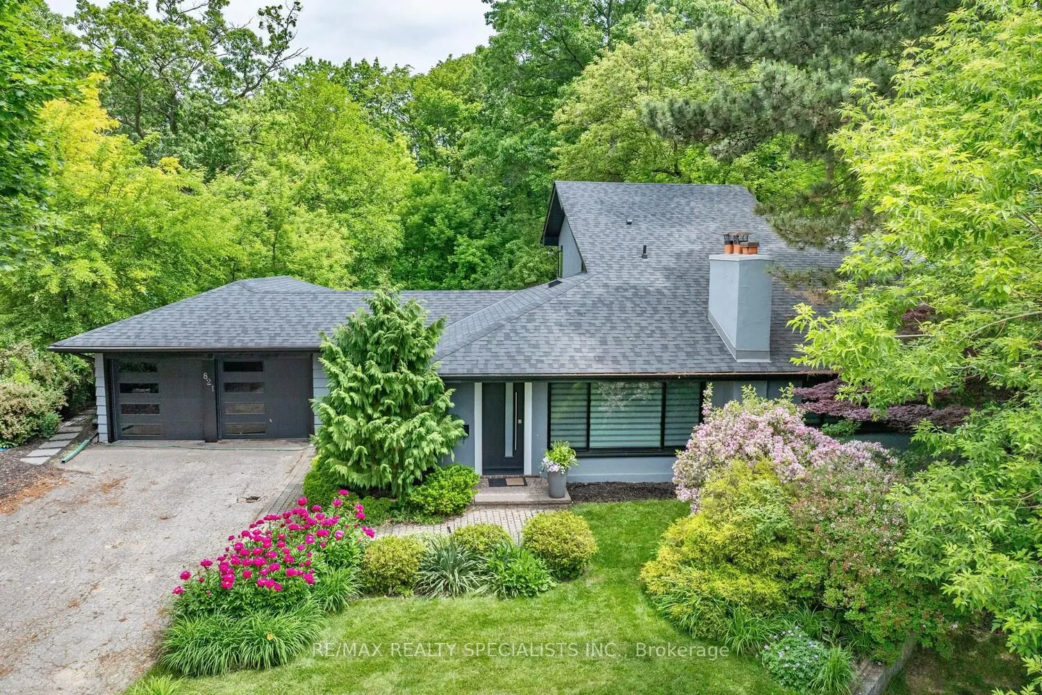 821 Parkland Avenue