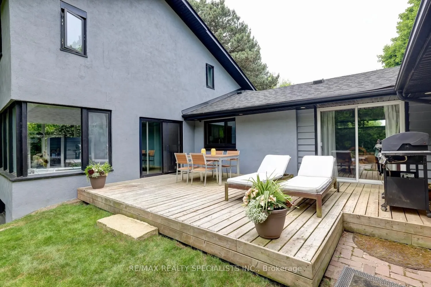 821 Parkland Avenue
