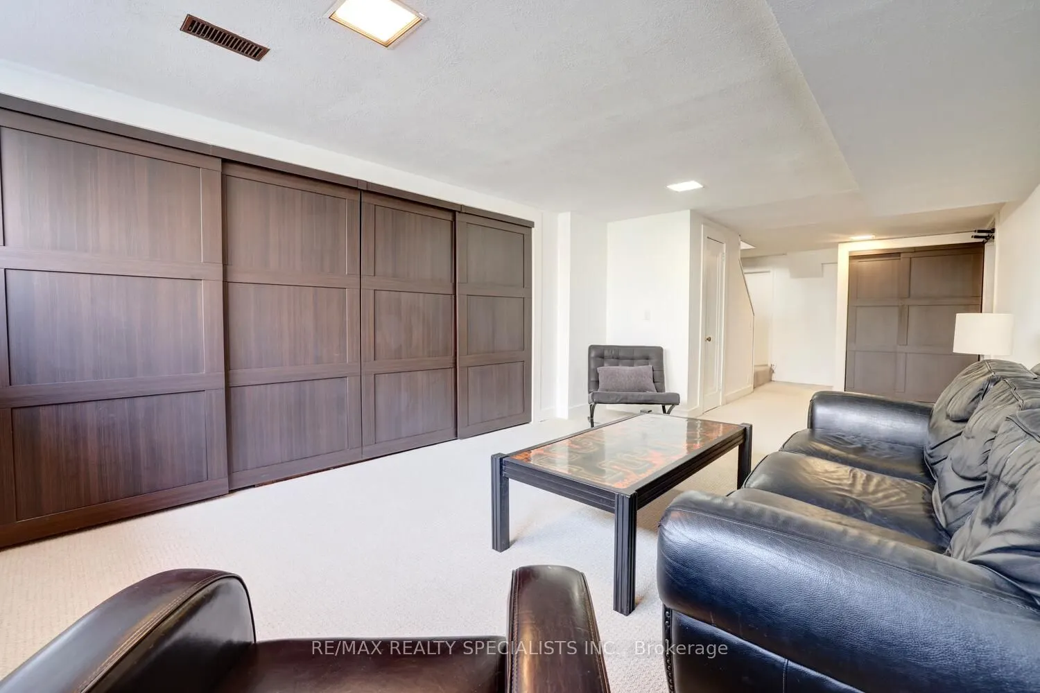 821 Parkland Avenue