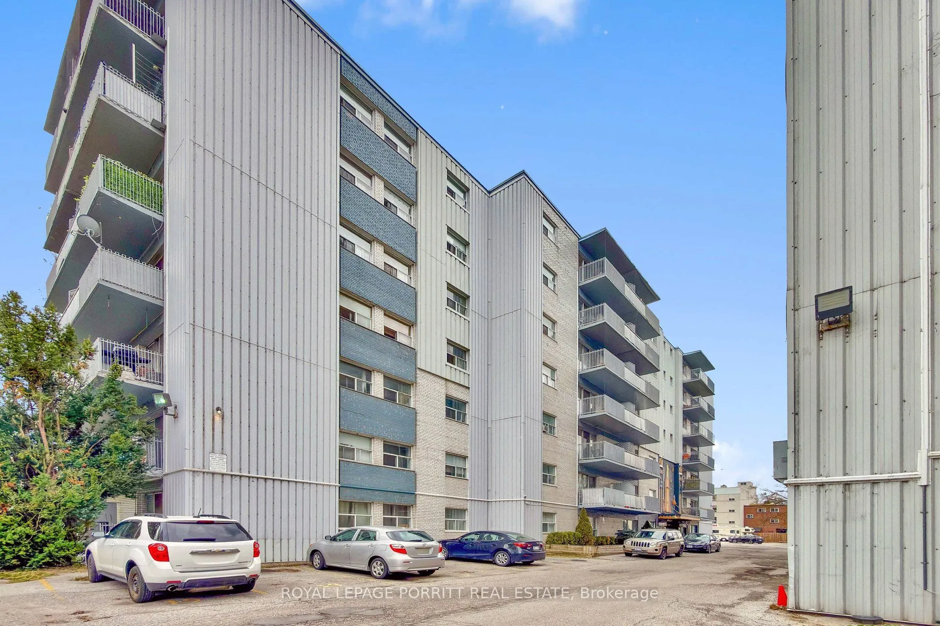 2 Superior Avenue #39