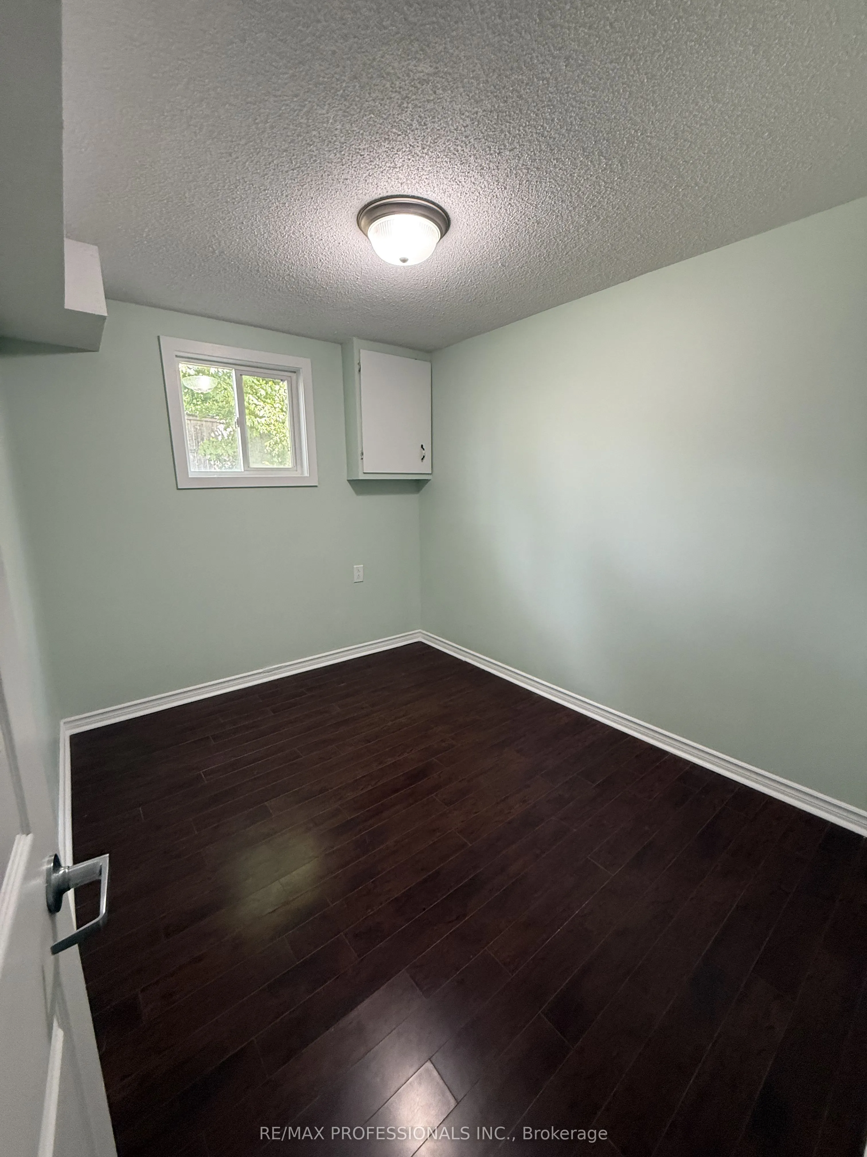 23 Dunwich Place #Basement