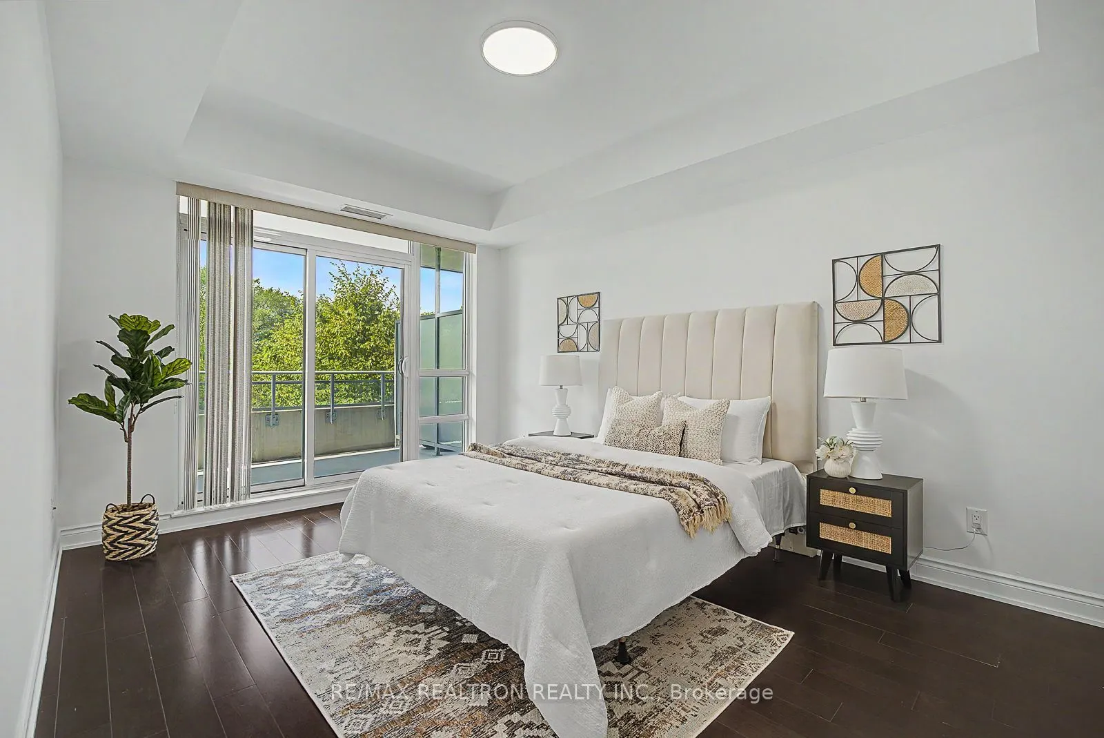 3500 Lakeshore Road W #229
