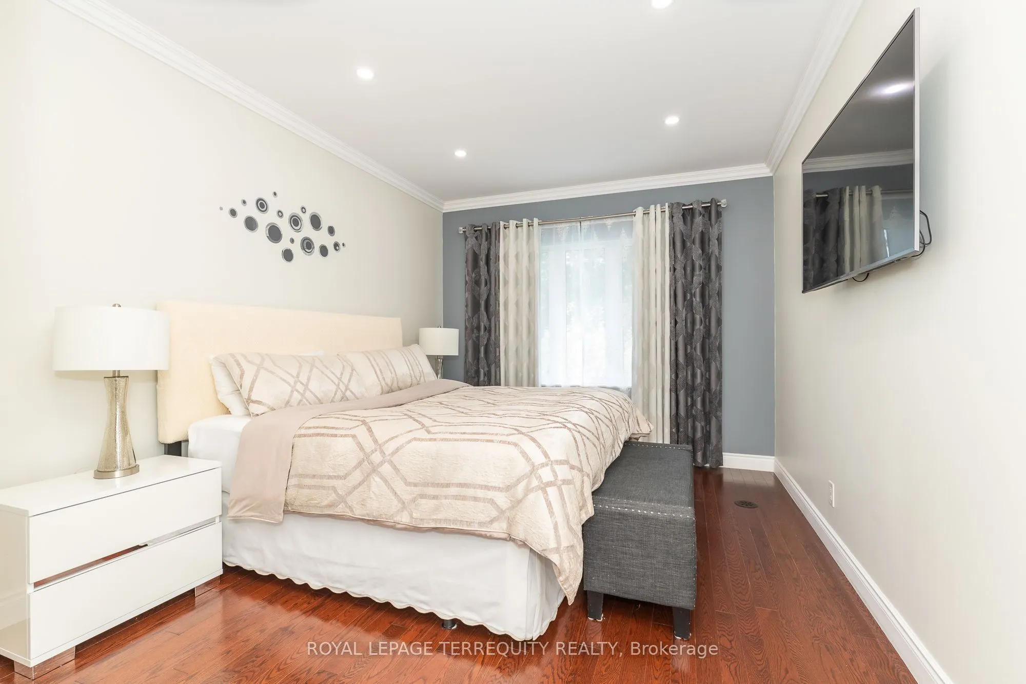 3 Gair Drive