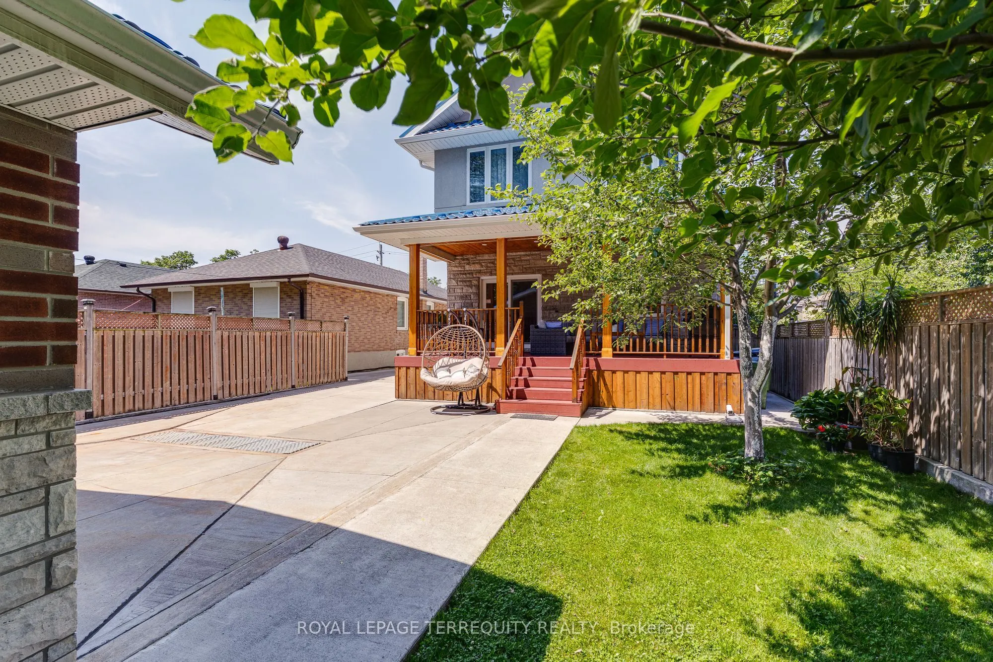 3 Gair Drive