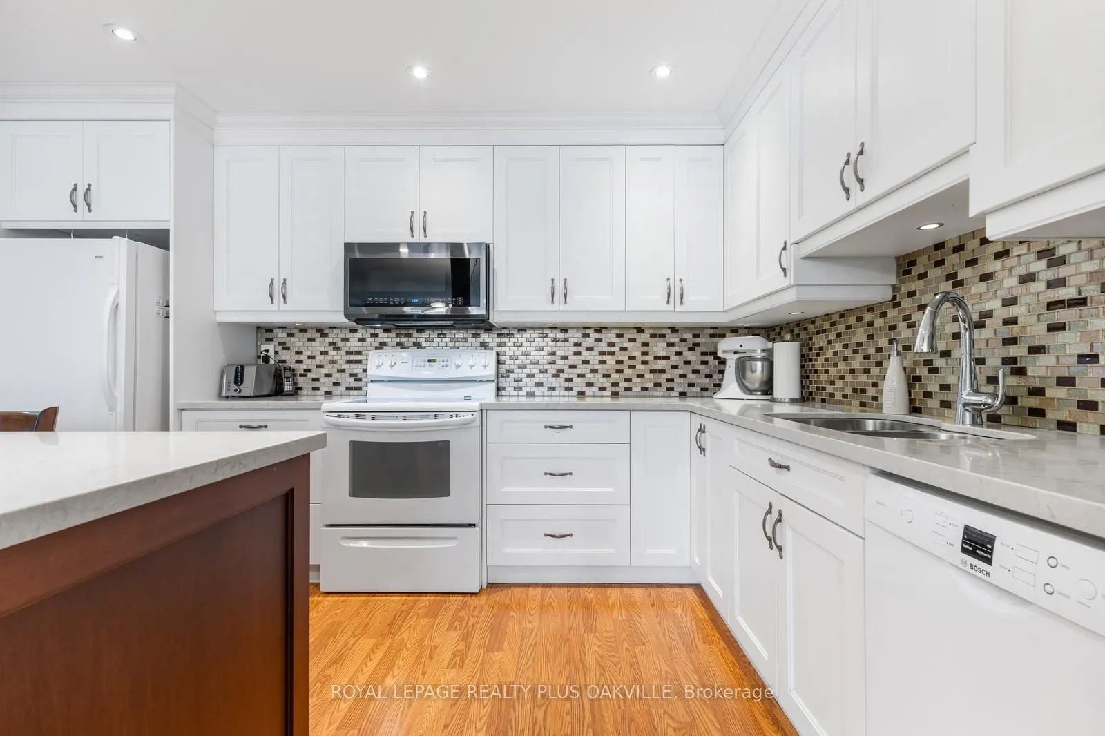 2175 Marine Drive #102