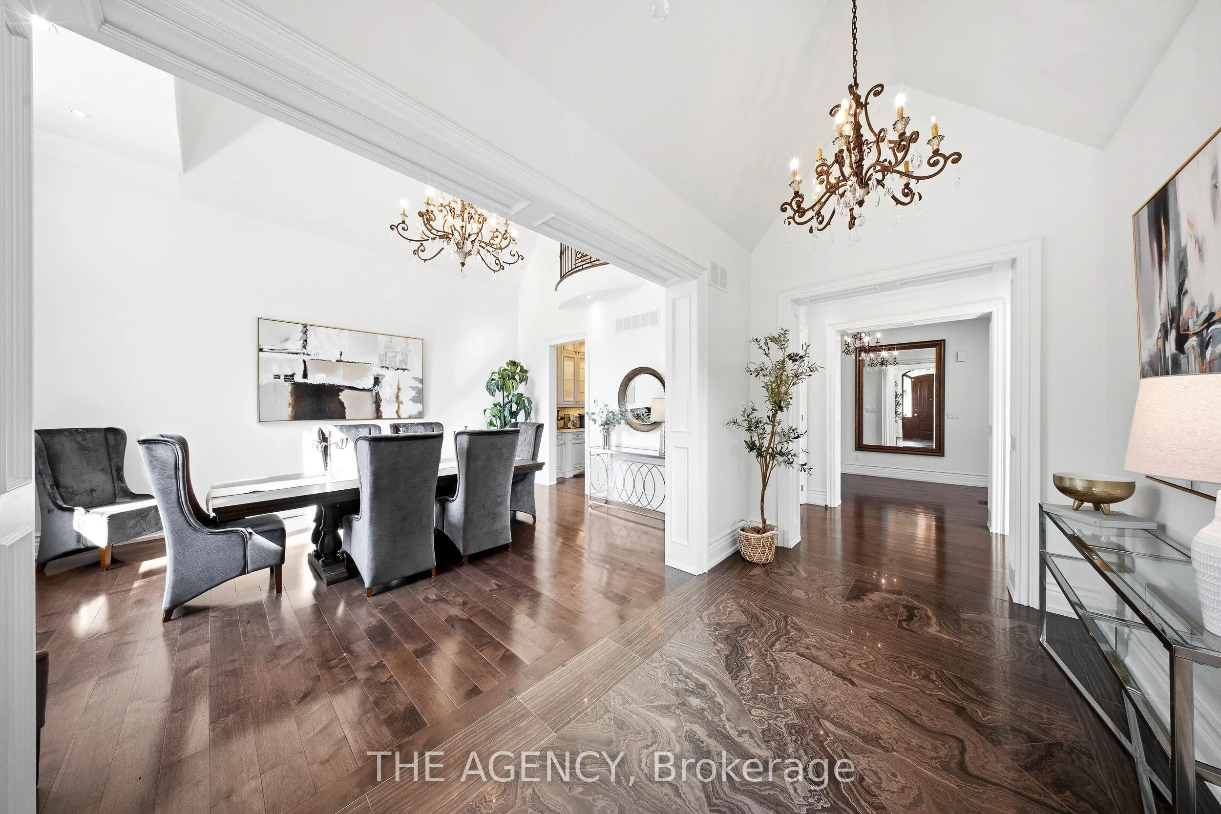 1098 Lakeshore Road W