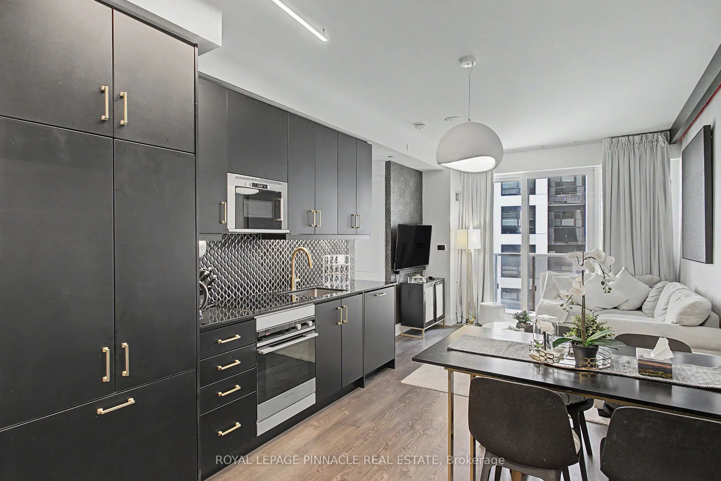 36 Elm Drive W #3202