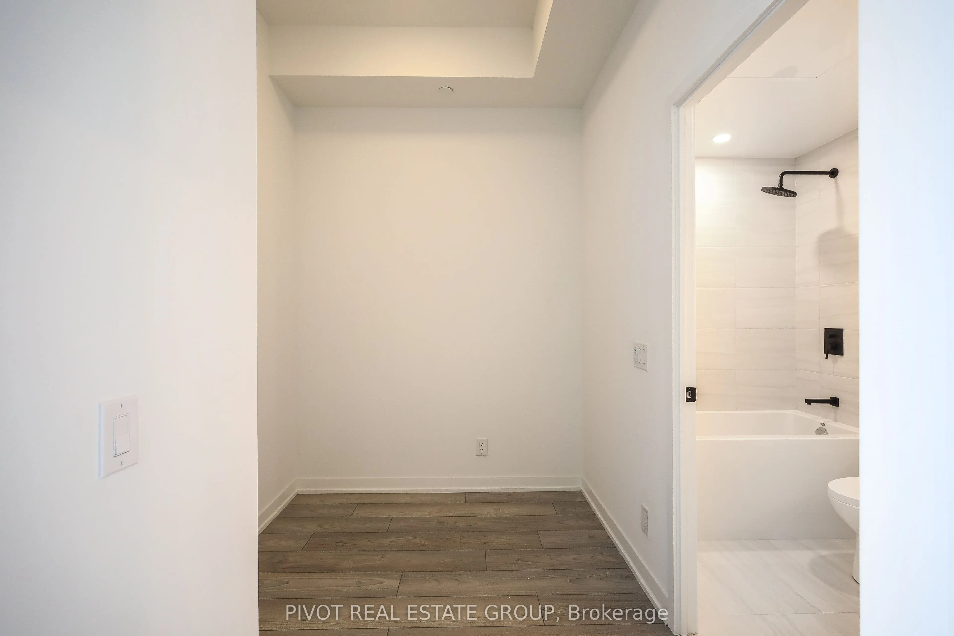 285 Dufferin Street #1406