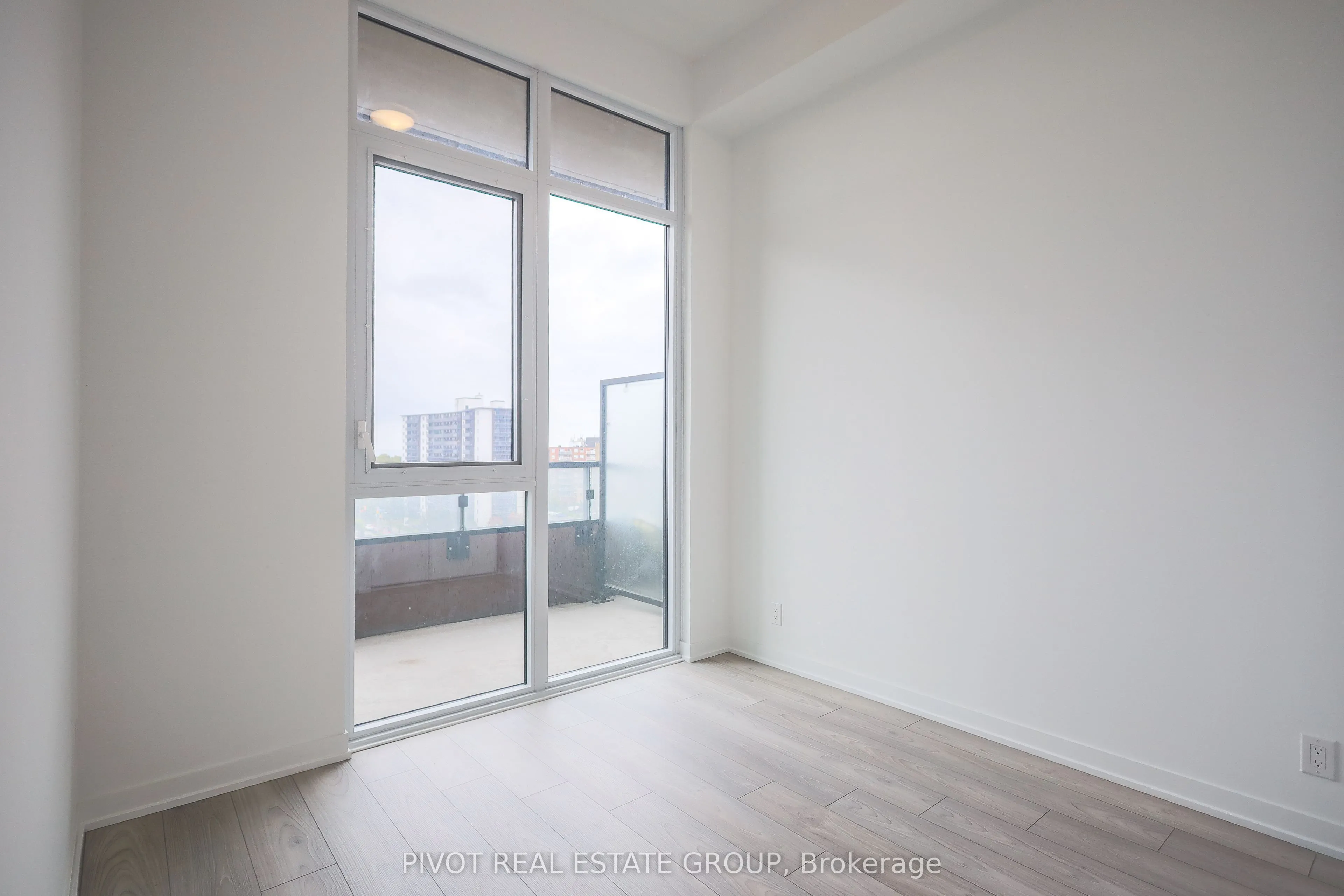 285 Dufferin Street #715