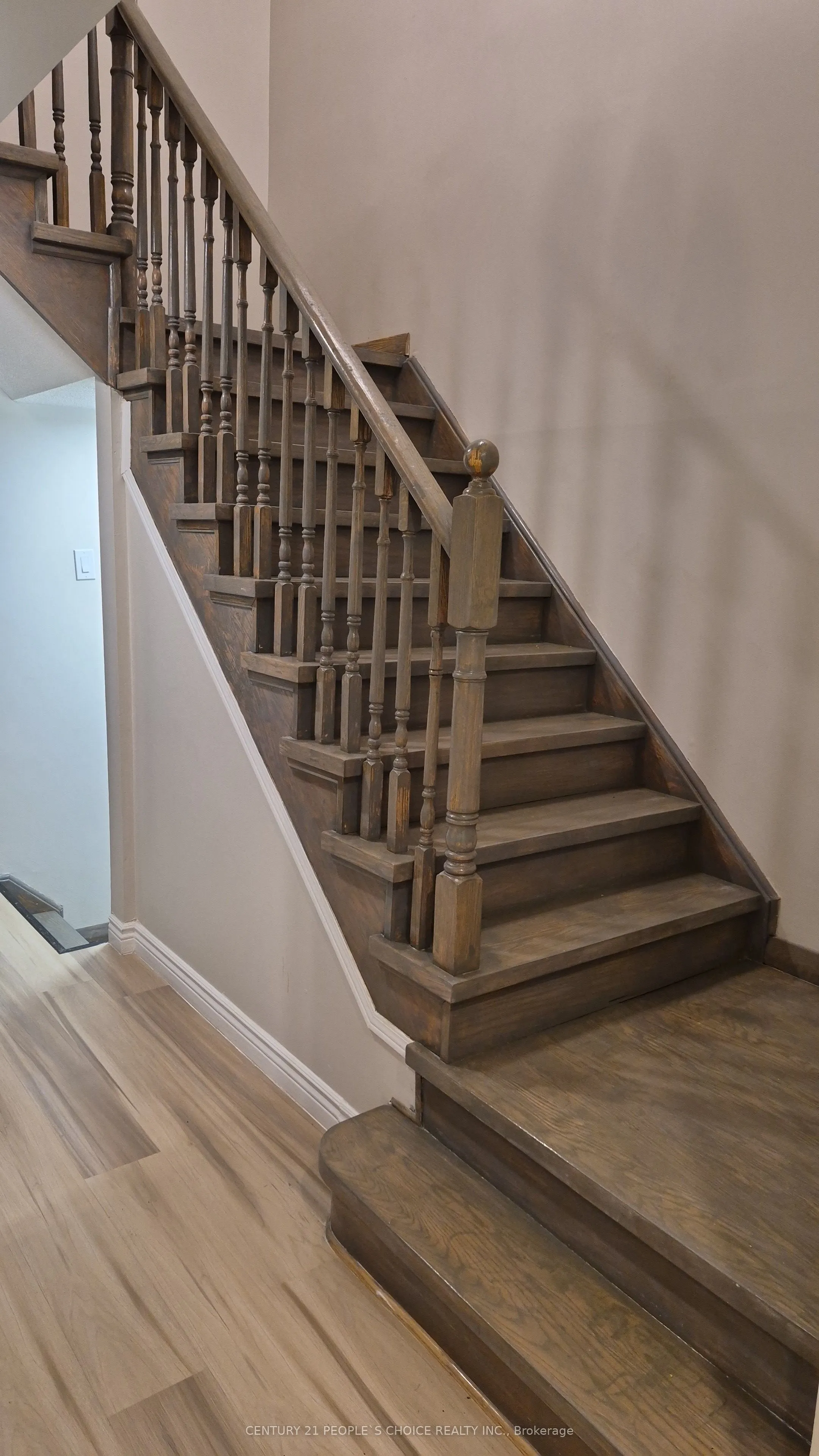 383 Jay Crescent #Upper