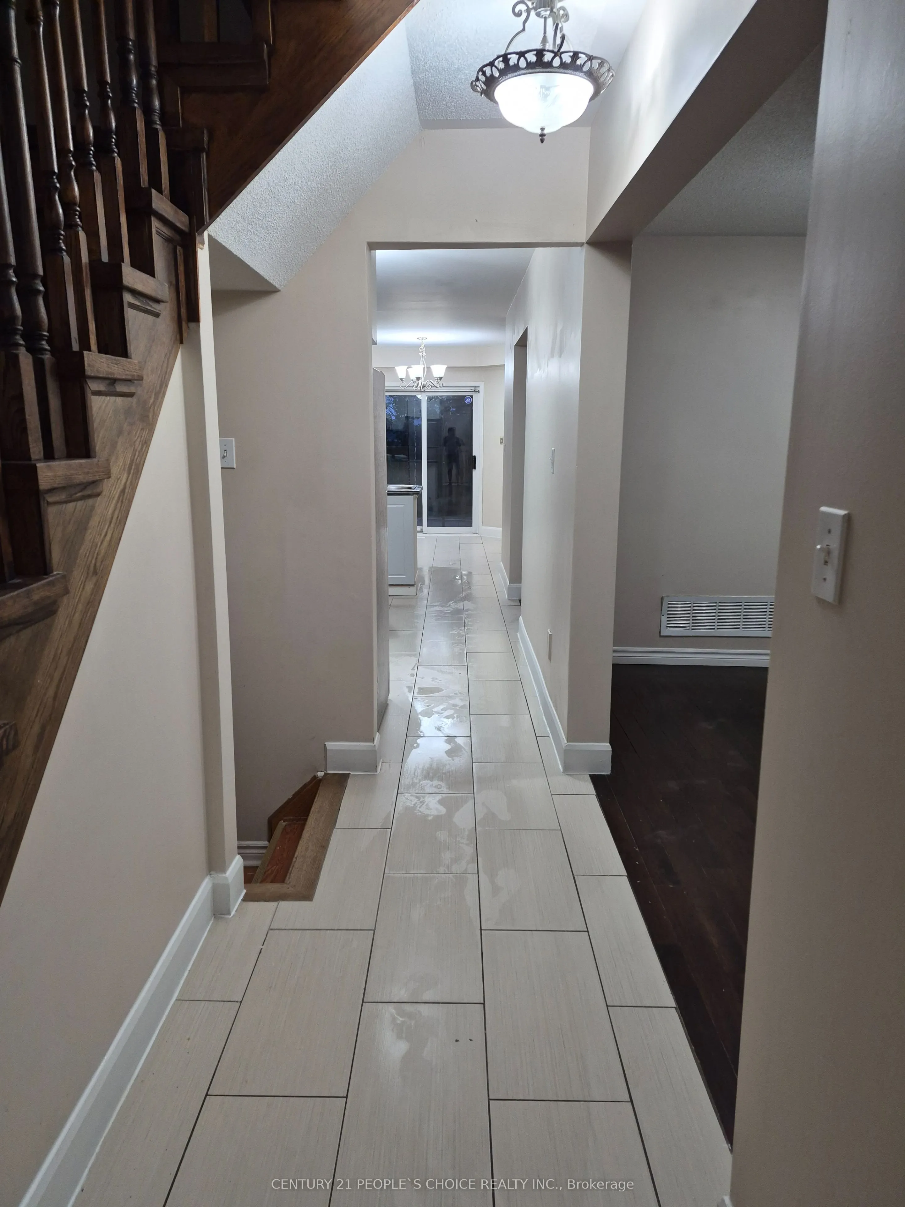 383 Jay Crescent #Upper