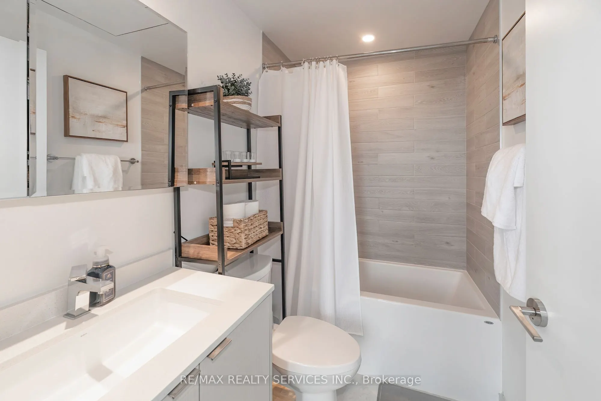 1926 Lake Shore Boulevard W #1616