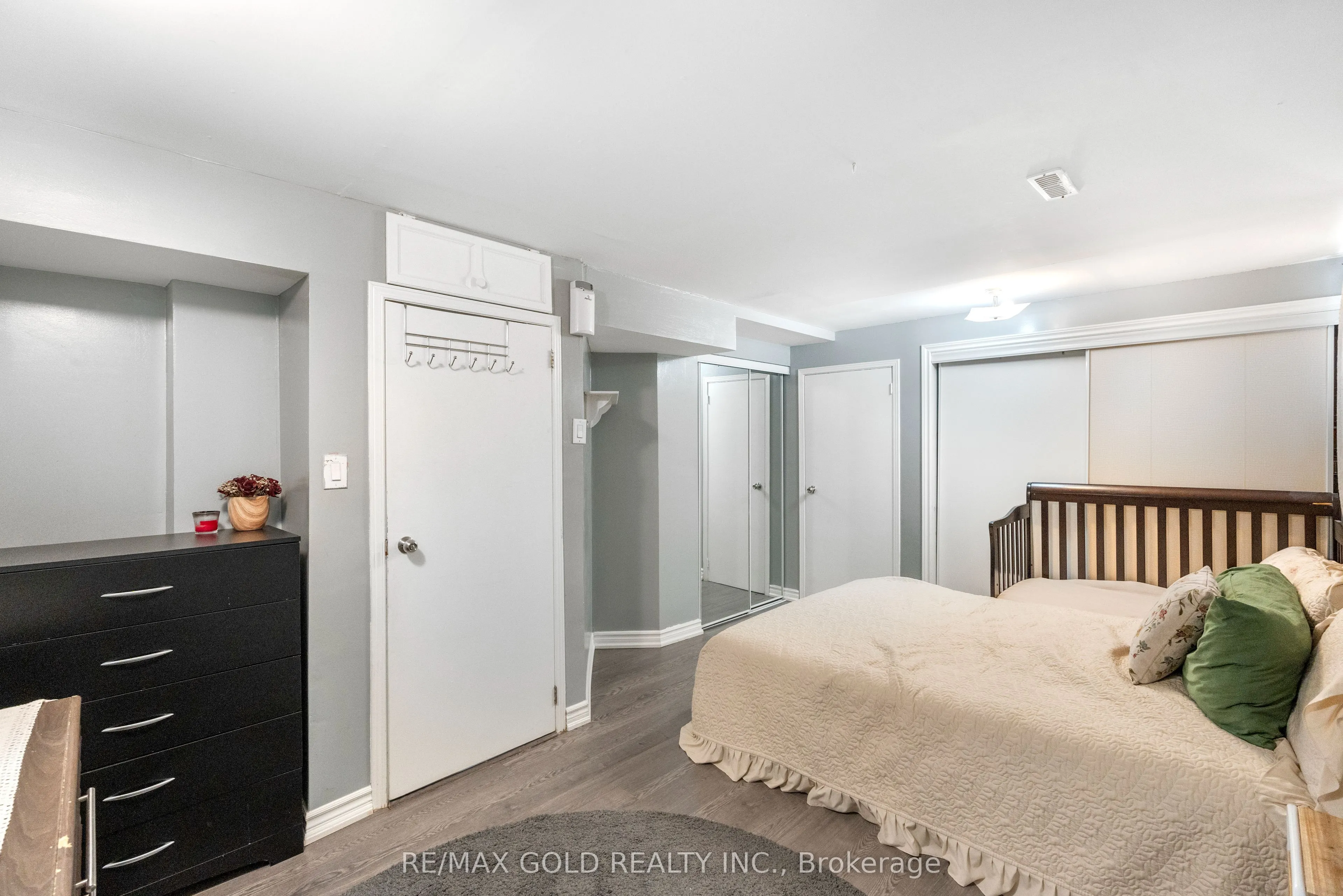 48 Maidstone Crescent