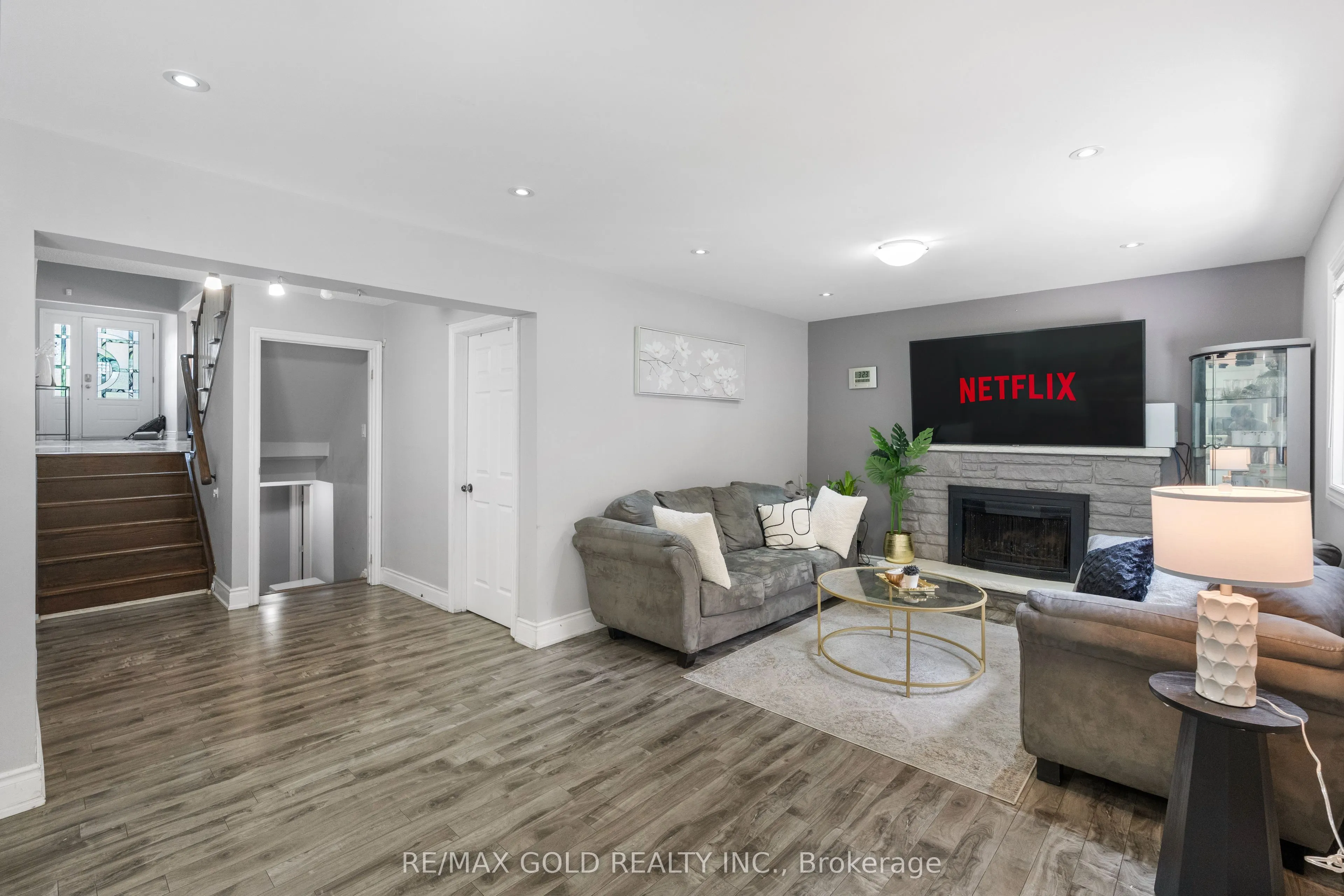 48 Maidstone Crescent